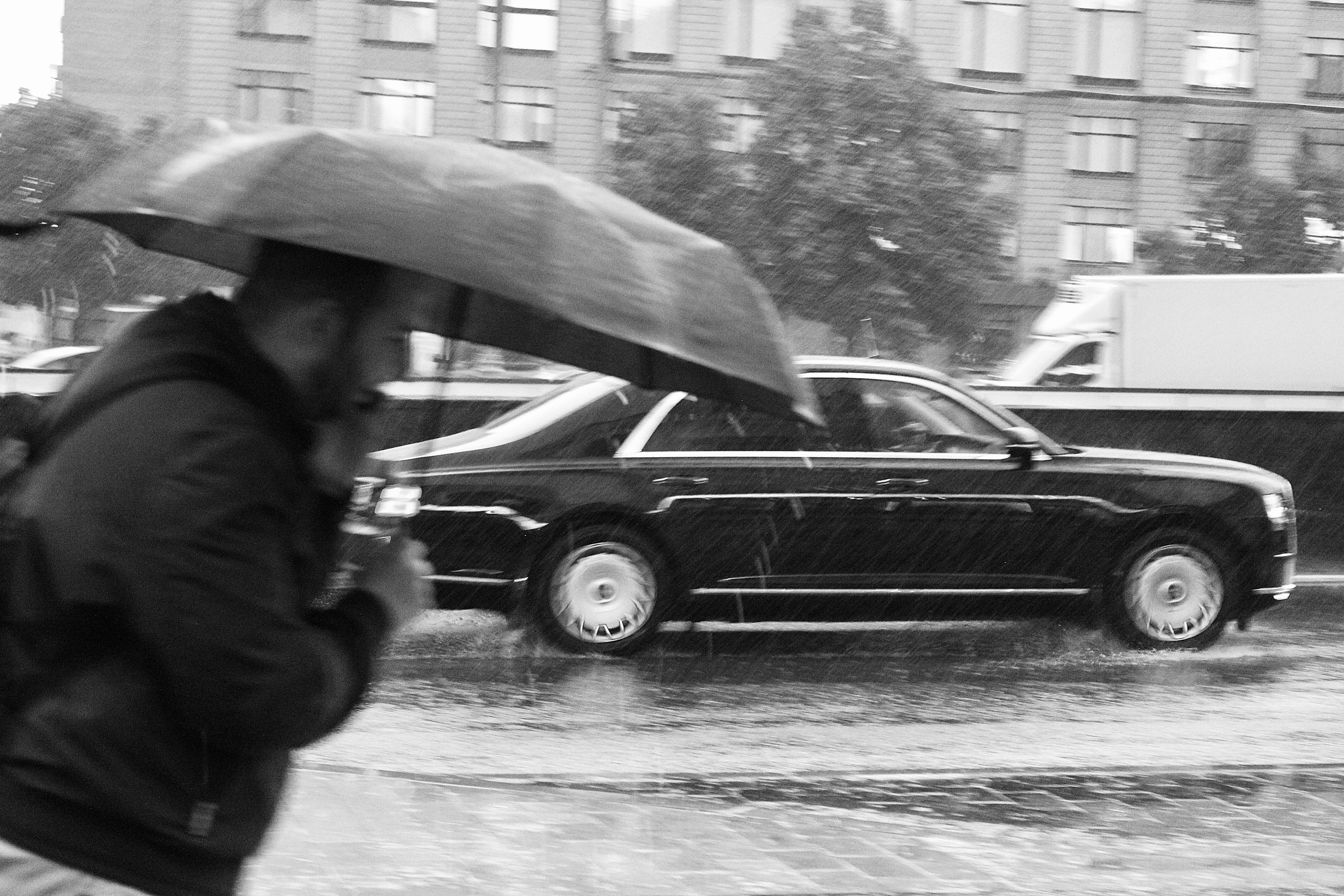 The rain caught us / Moscow 2024. POLINA MÔMOT