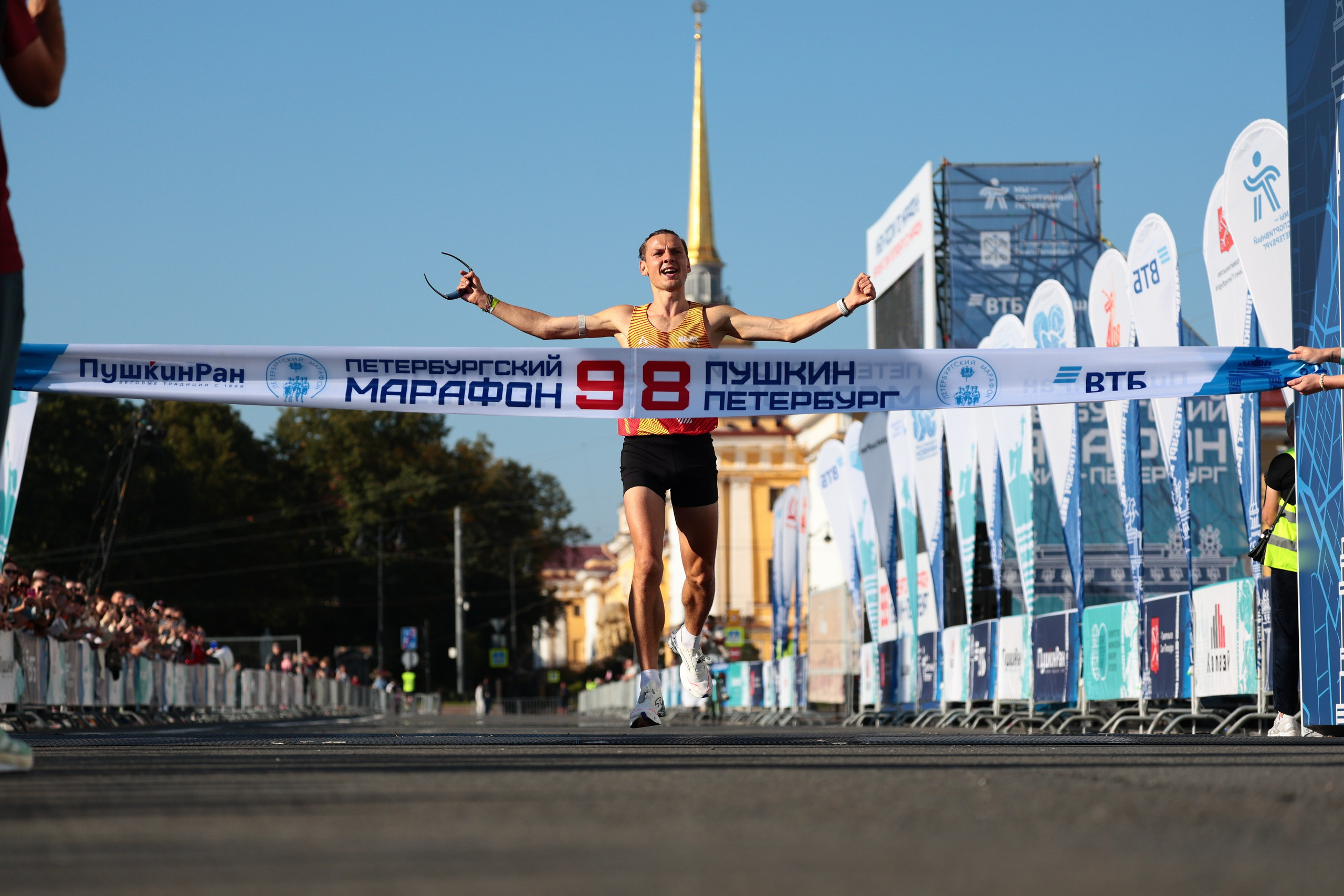 Пушкин-Петербург 2025. Спортивный фотограф в Санкт-Петербурге Илья Vacool