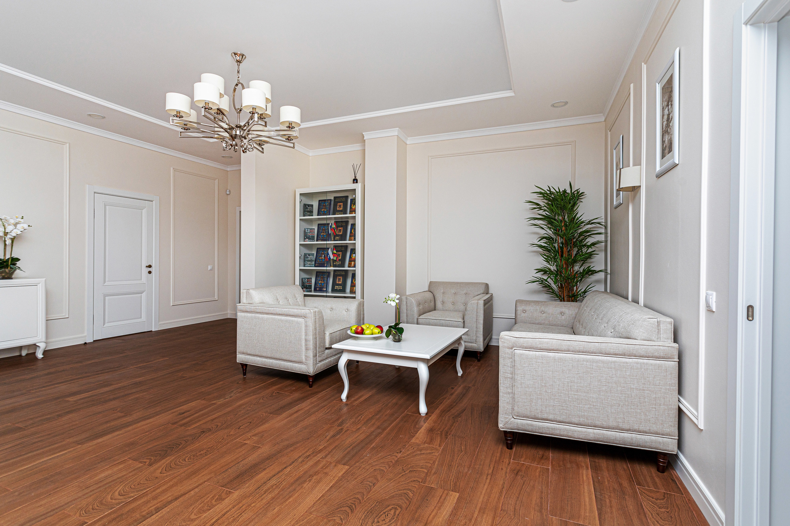 Съемка интерьеров зала аэропорта в Курске. Максим Бондарев, коммерческий фотограф для бизнеса | Курск