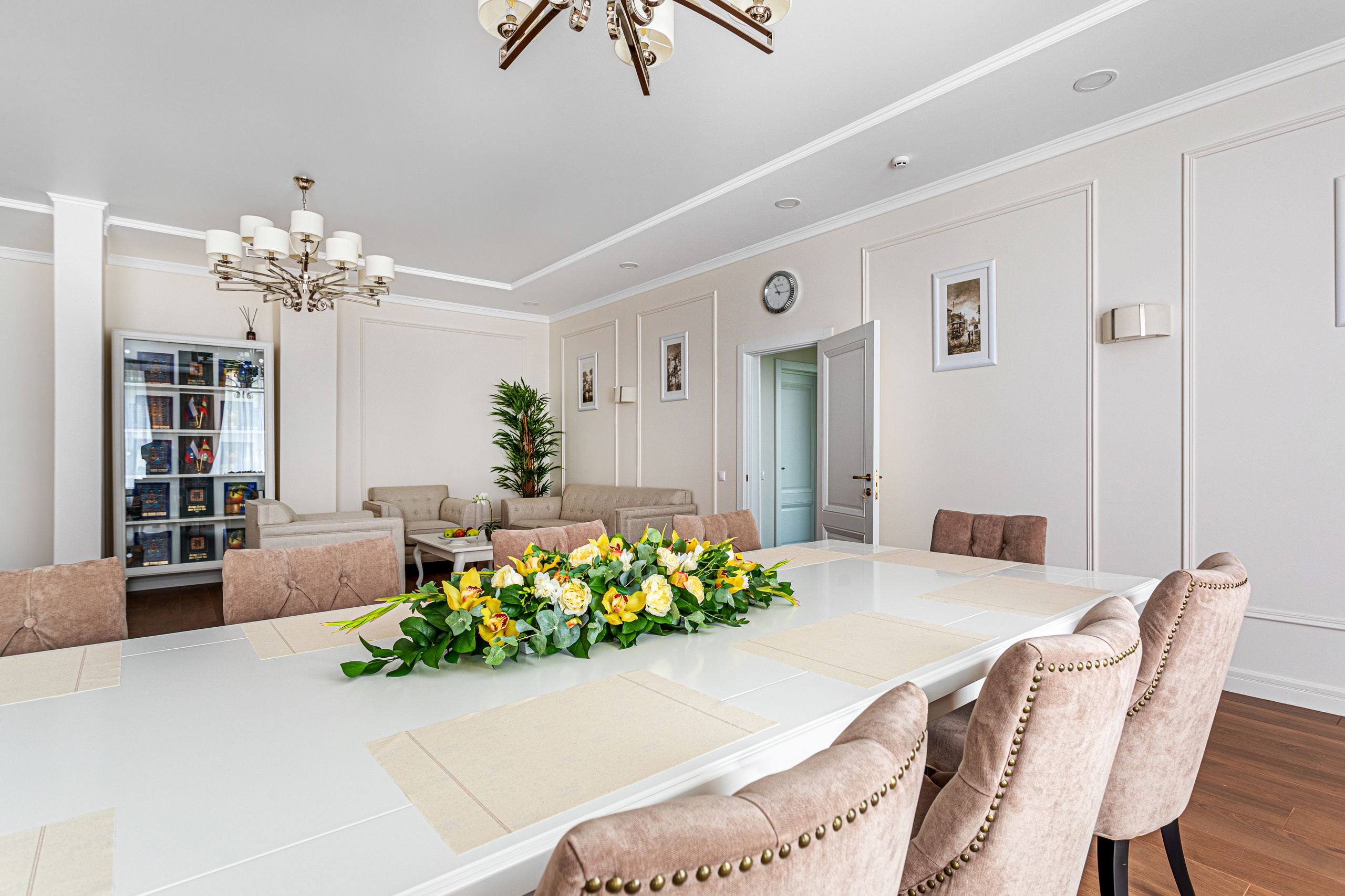 Съемка интерьеров зала аэропорта в Курске. Максим Бондарев, коммерческий фотограф для бизнеса | Курск