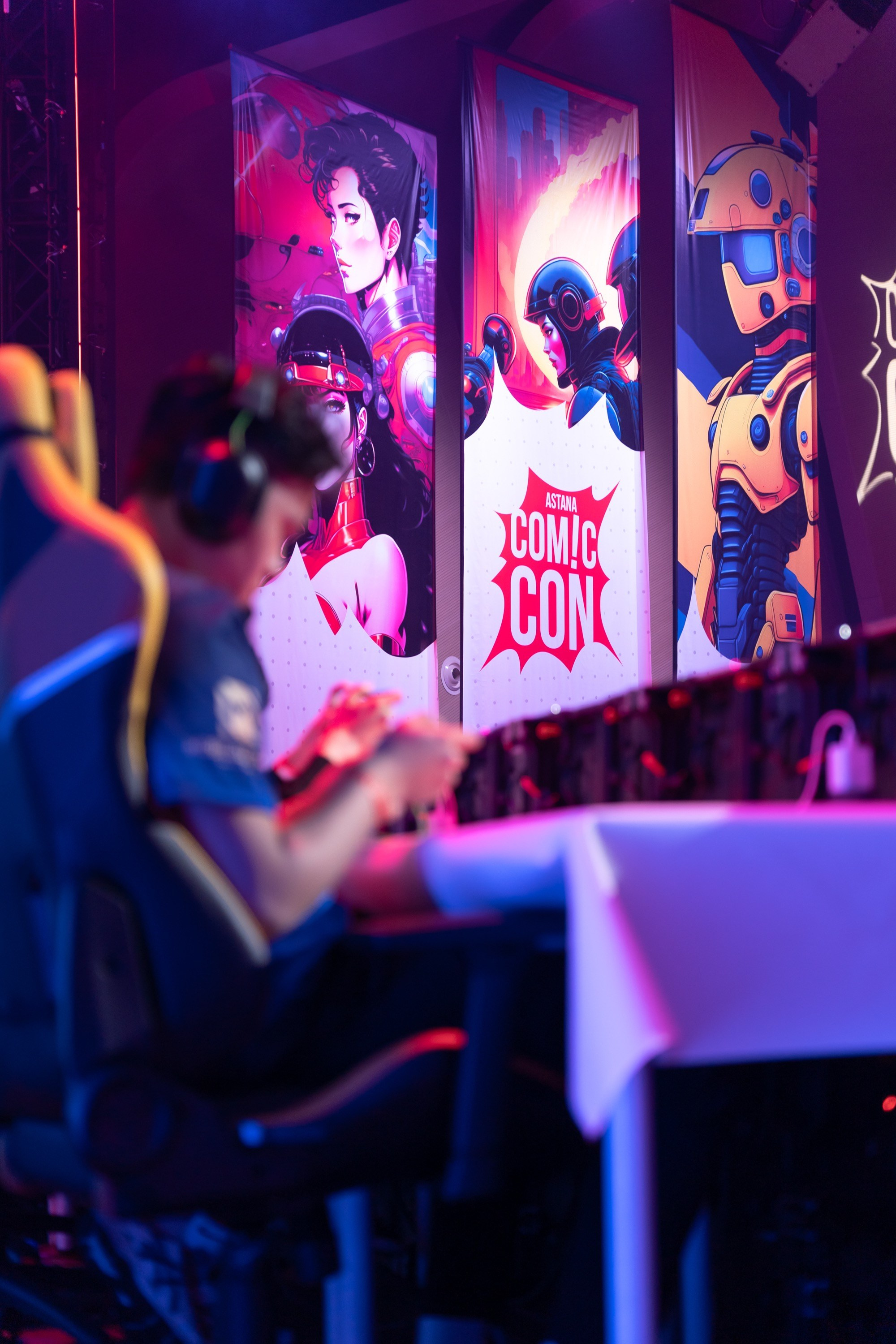 Red Bull M.E.O. Comic-Con Astana 2023. Профессиональный фотограф в городе Астана Копанев Данил