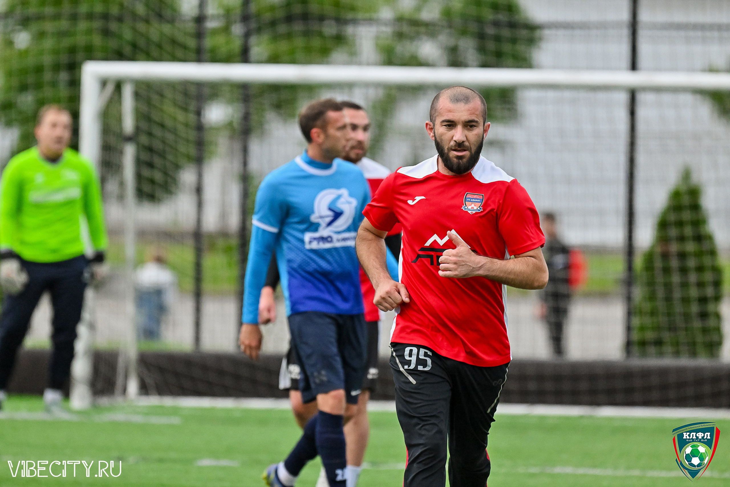 ФИНАЛЬНЫЕ МАТЧИ ПЛЕЙ-ОФФ XXl ЛЕТНЕГО КУБКА КАЛИНИНГРАДСКОЙ ЛФЛ. VIBECITY.RU Вайб Сити Ру Фоторепортажи Фотоотчеты Калининград