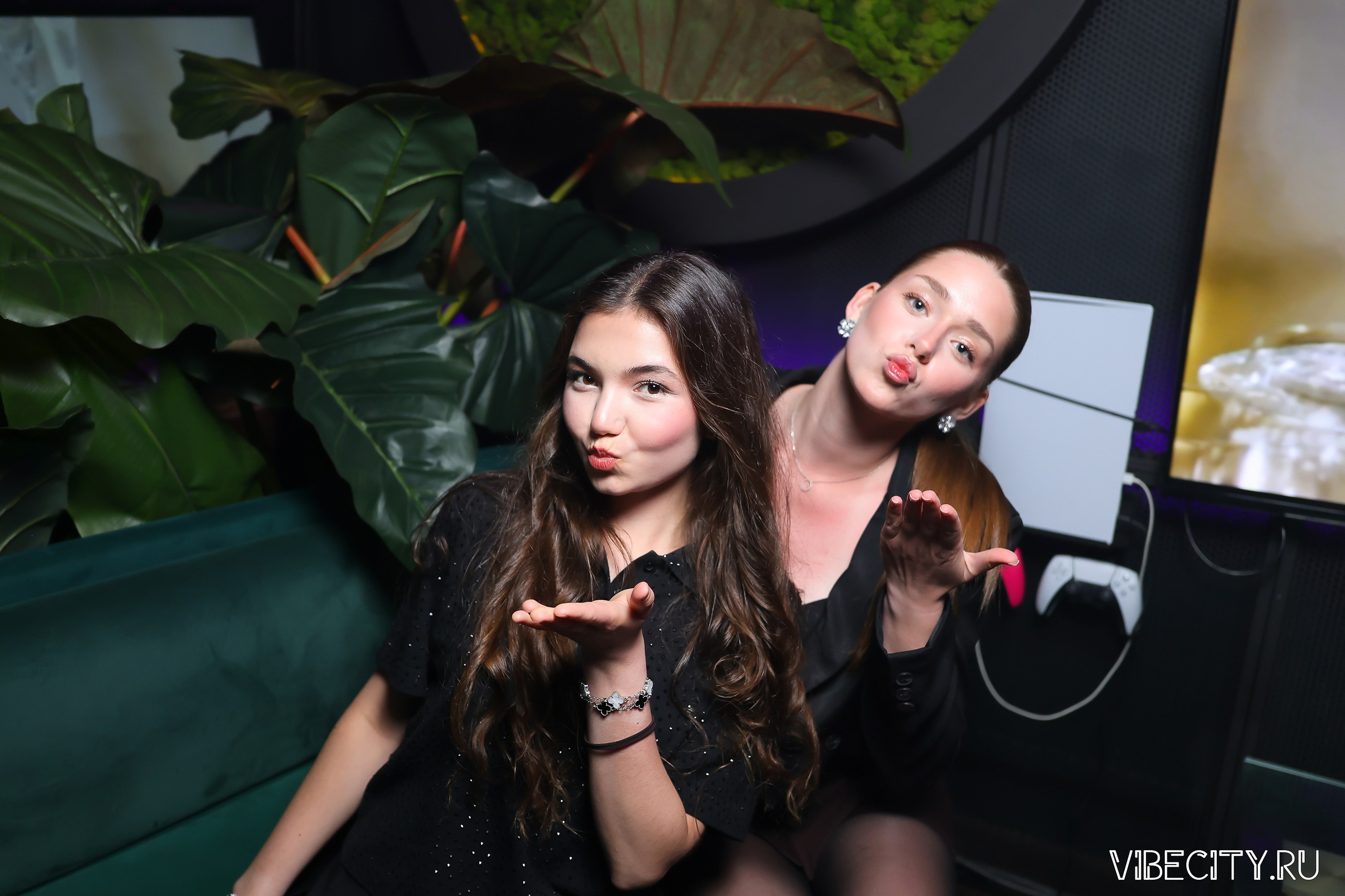 DOUBLE U. VIBECITY.RU Вайб Сити Ру Фоторепортажи Фотоотчеты Калининград