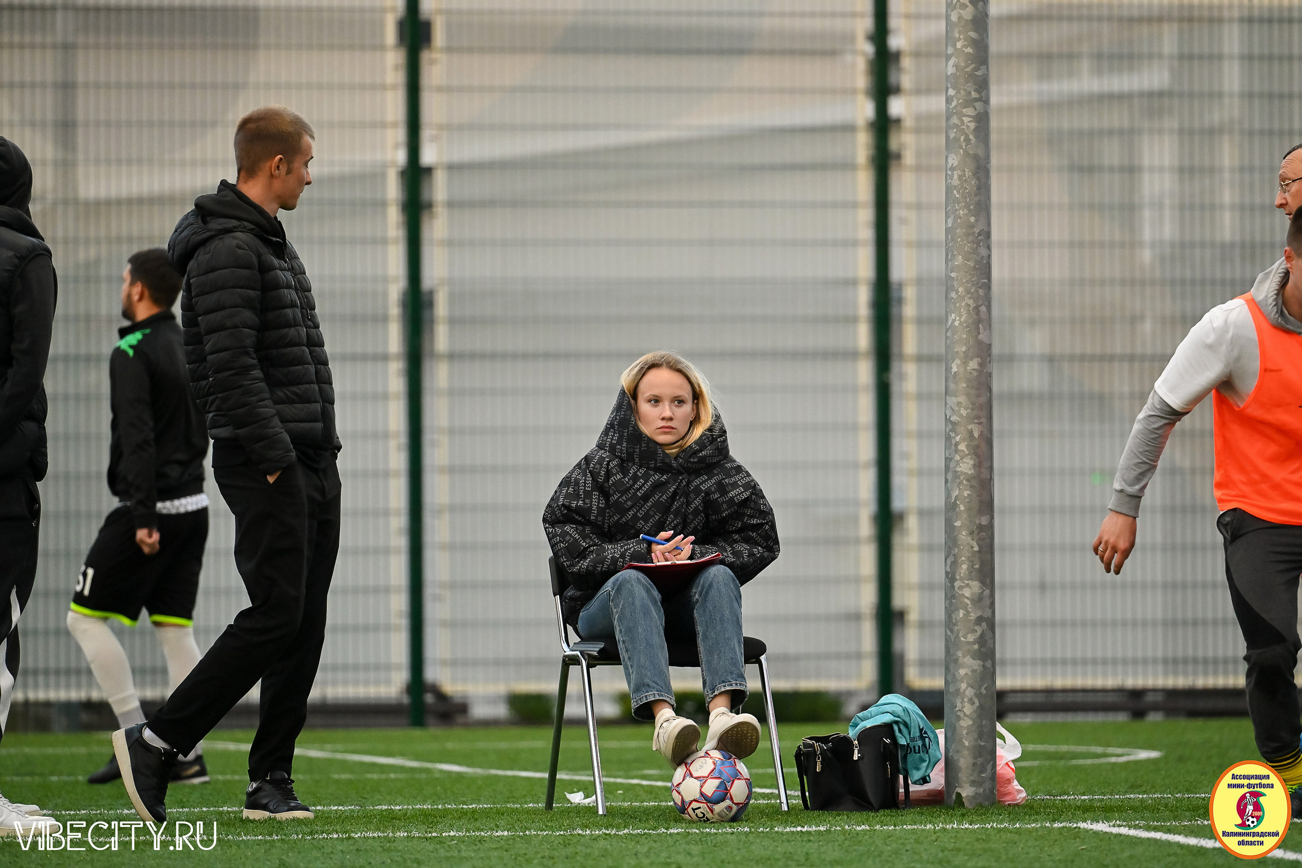 ИГРЫ МИНИ-ФУТБОЛЬНОЙ И КОРПОРАТИВНОЙ ЛИГИ. VIBECITY.RU Вайб Сити Ру Фоторепортажи Фотоотчеты Калининград