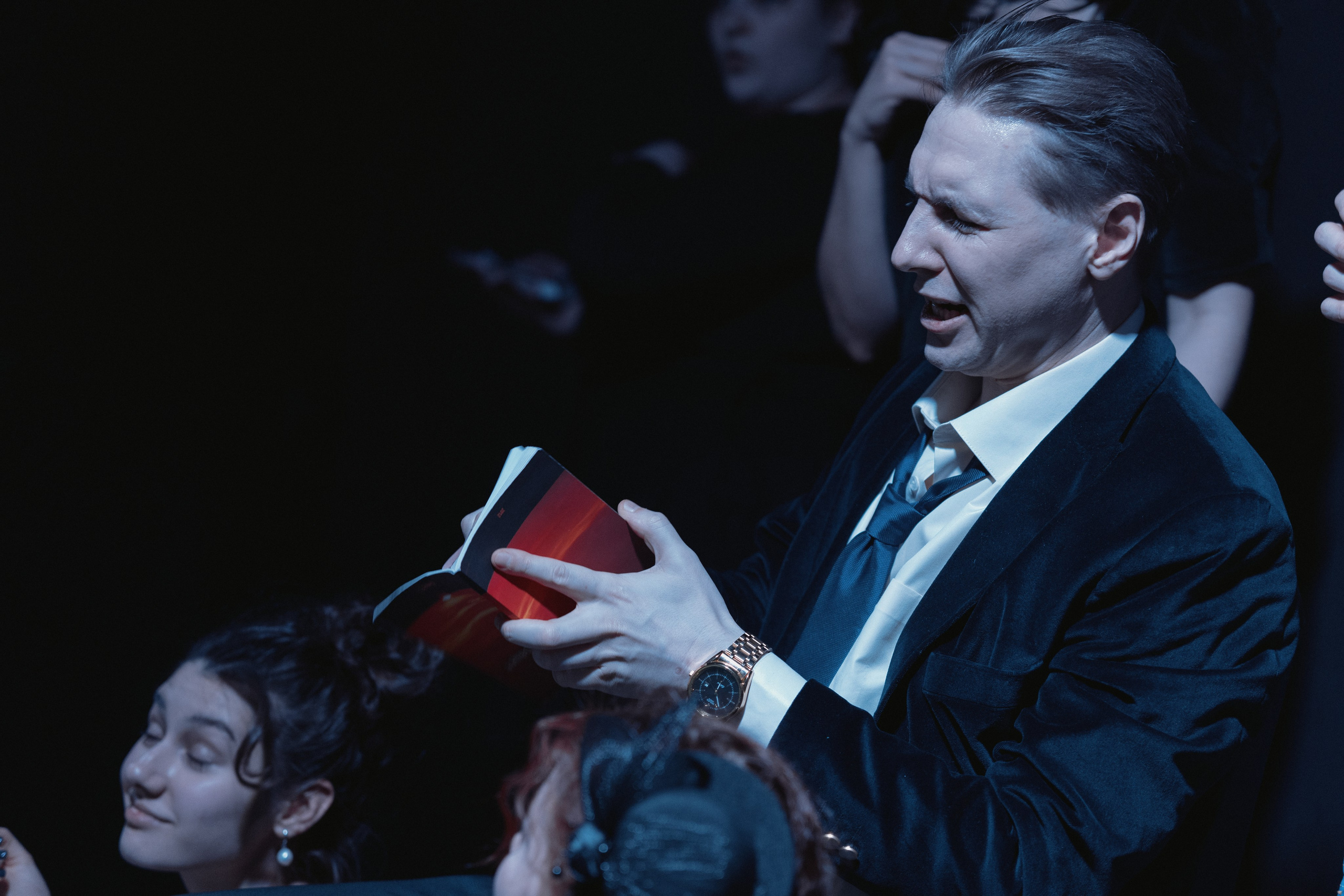 Спектакль «Зойкина Квартира». Репортажный и портретный фотограф Андрей Гаровский