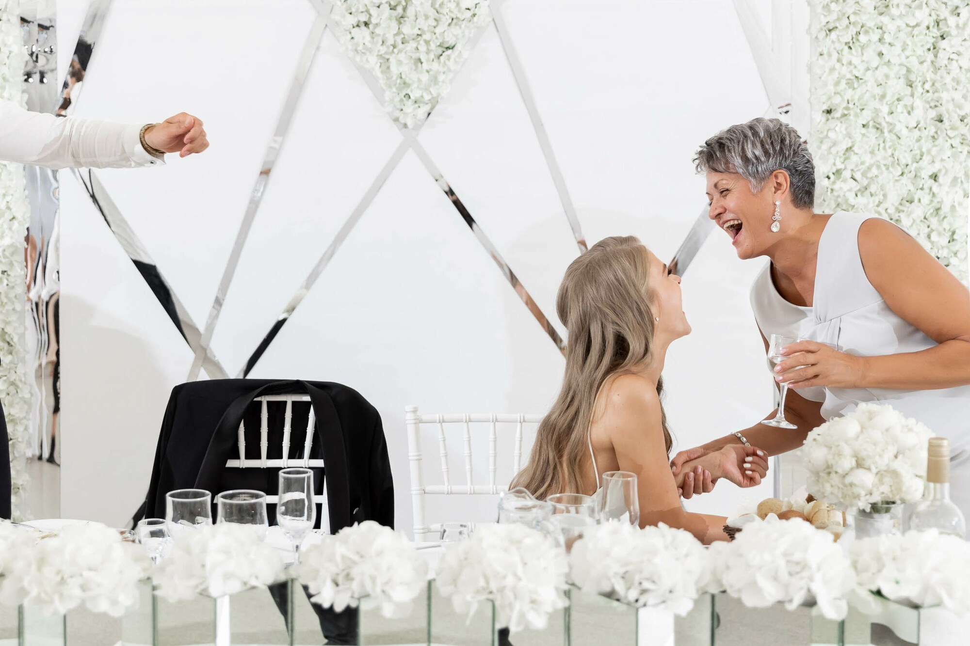 Стильная свадьба со сборами в гостинице Эрмитаж. Свадебный фотограф в Санкт-Петербурге и Москве Андрей Нестеров