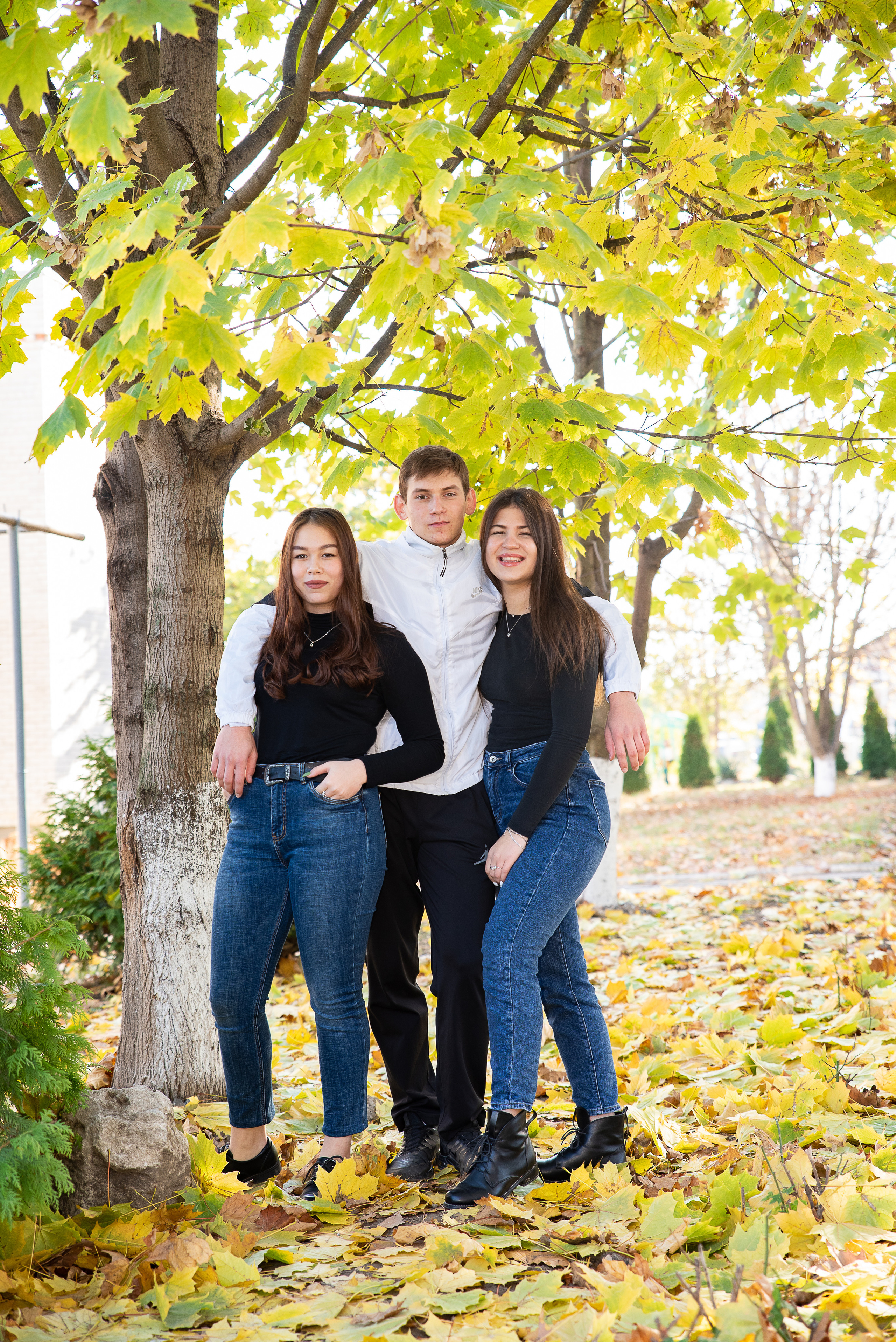 Школа г. Курганинск. Видеосьемка, фотосьемка свадеб, юбилеев, утренников в Краснодарском кр