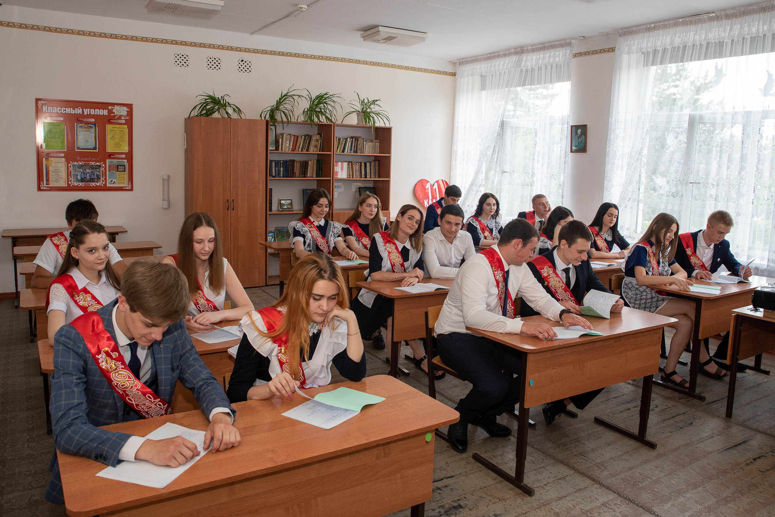 Школа п. Глубокий. Видеосьемка, фотосьемка свадеб, юбилеев, утренников в Краснодарском кр