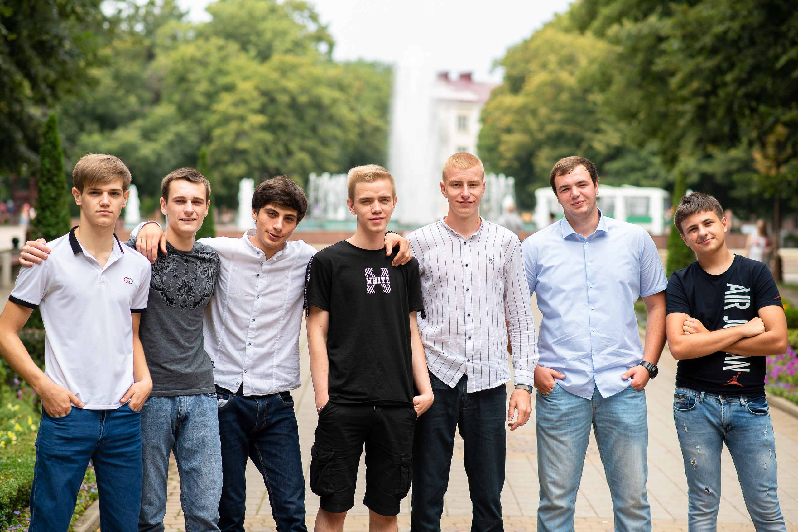 Школа п. Глубокий. Видеосьемка, фотосьемка свадеб, юбилеев, утренников в Краснодарском кр