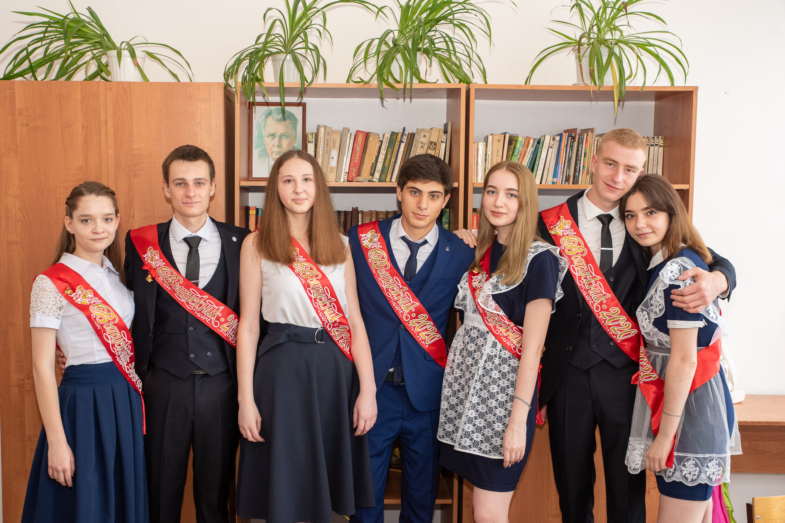 Школа п. Глубокий. Видеосьемка, фотосьемка свадеб, юбилеев, утренников в Краснодарском кр