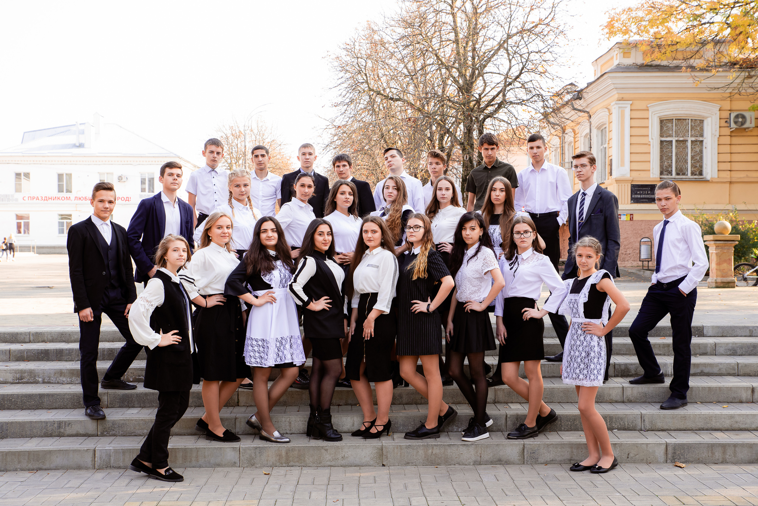 Школа № 3 Лабинск. Видеосьемка, фотосьемка свадеб, юбилеев, утренников в Краснодарском кр