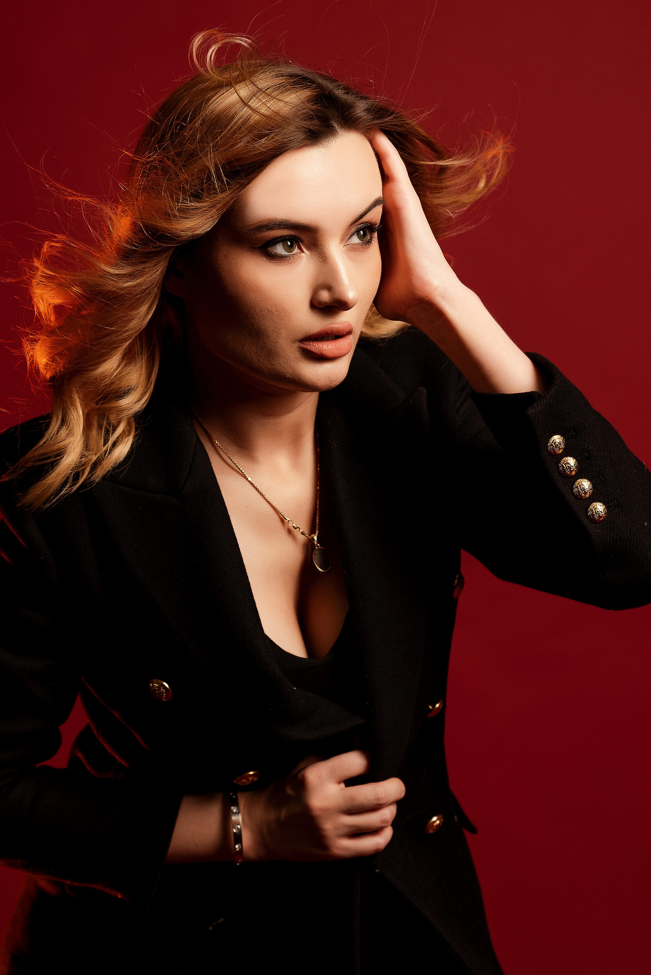 Студийная съёмка для Юлии. Видеосьемка, фотосьемка свадеб, юбилеев, утренников в Краснодарском кр