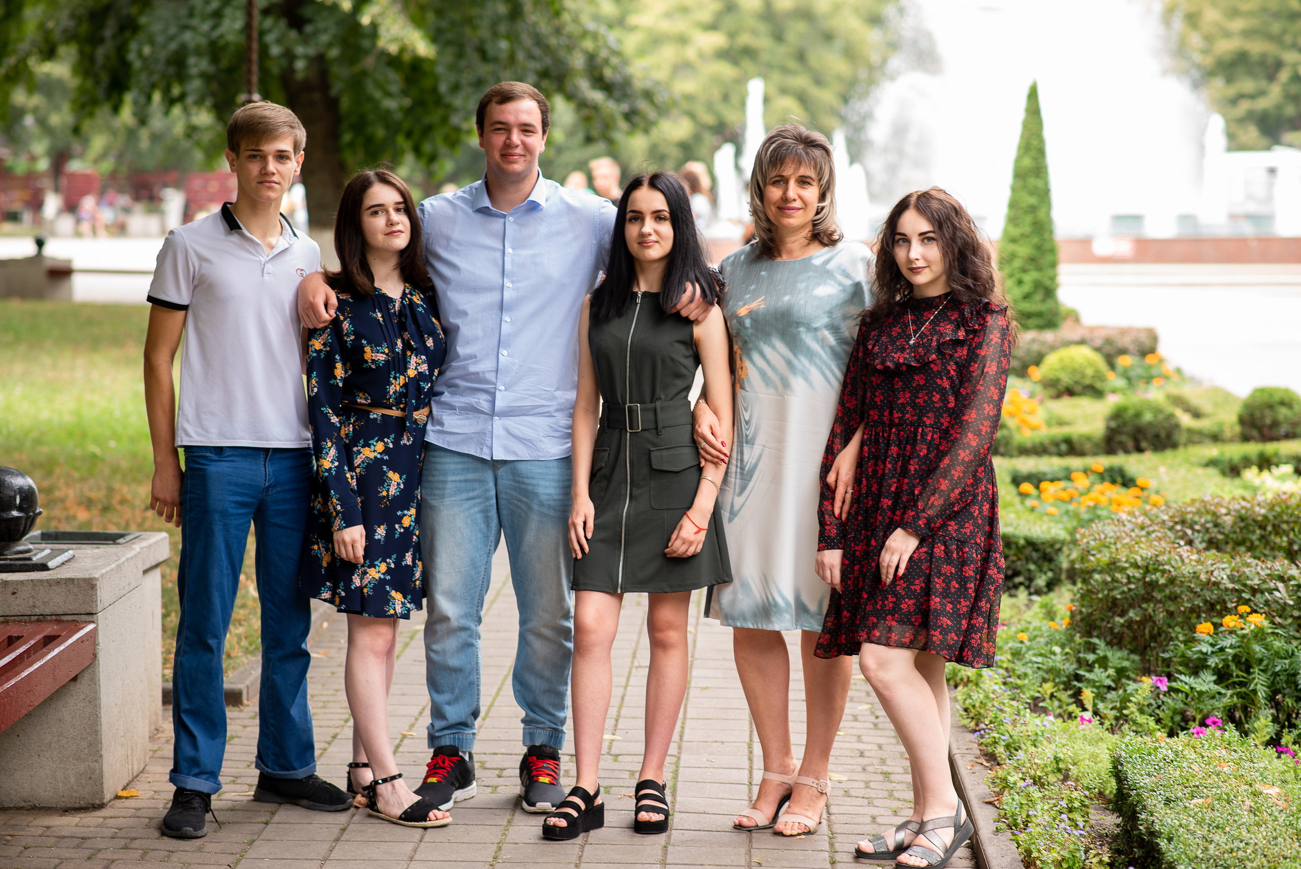 Школа п. Глубокий. Видеосьемка, фотосьемка свадеб, юбилеев, утренников в Краснодарском кр