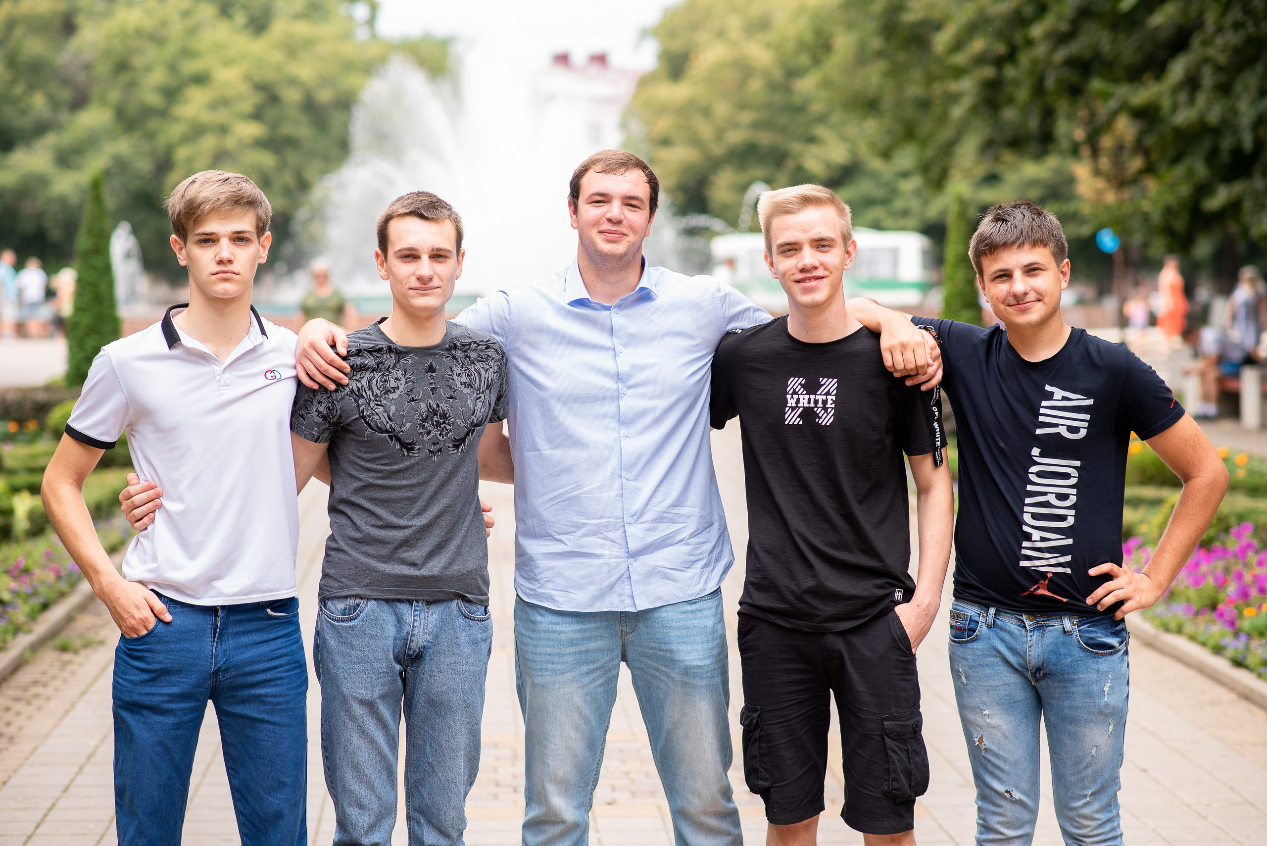 Школа п. Глубокий. Видеосьемка, фотосьемка свадеб, юбилеев, утренников в Краснодарском кр