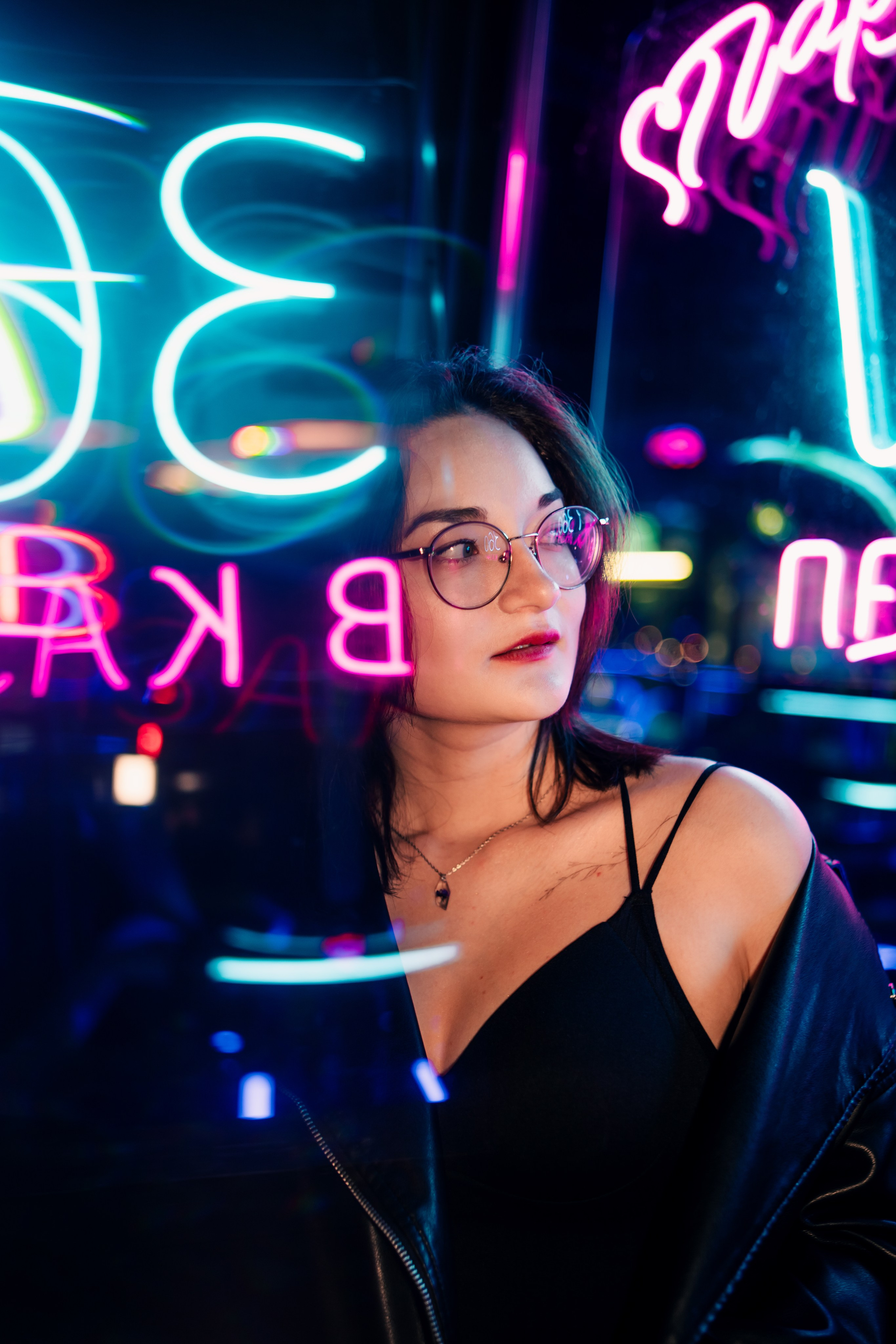 Юля | Палитра неоновых огней. Felixtones