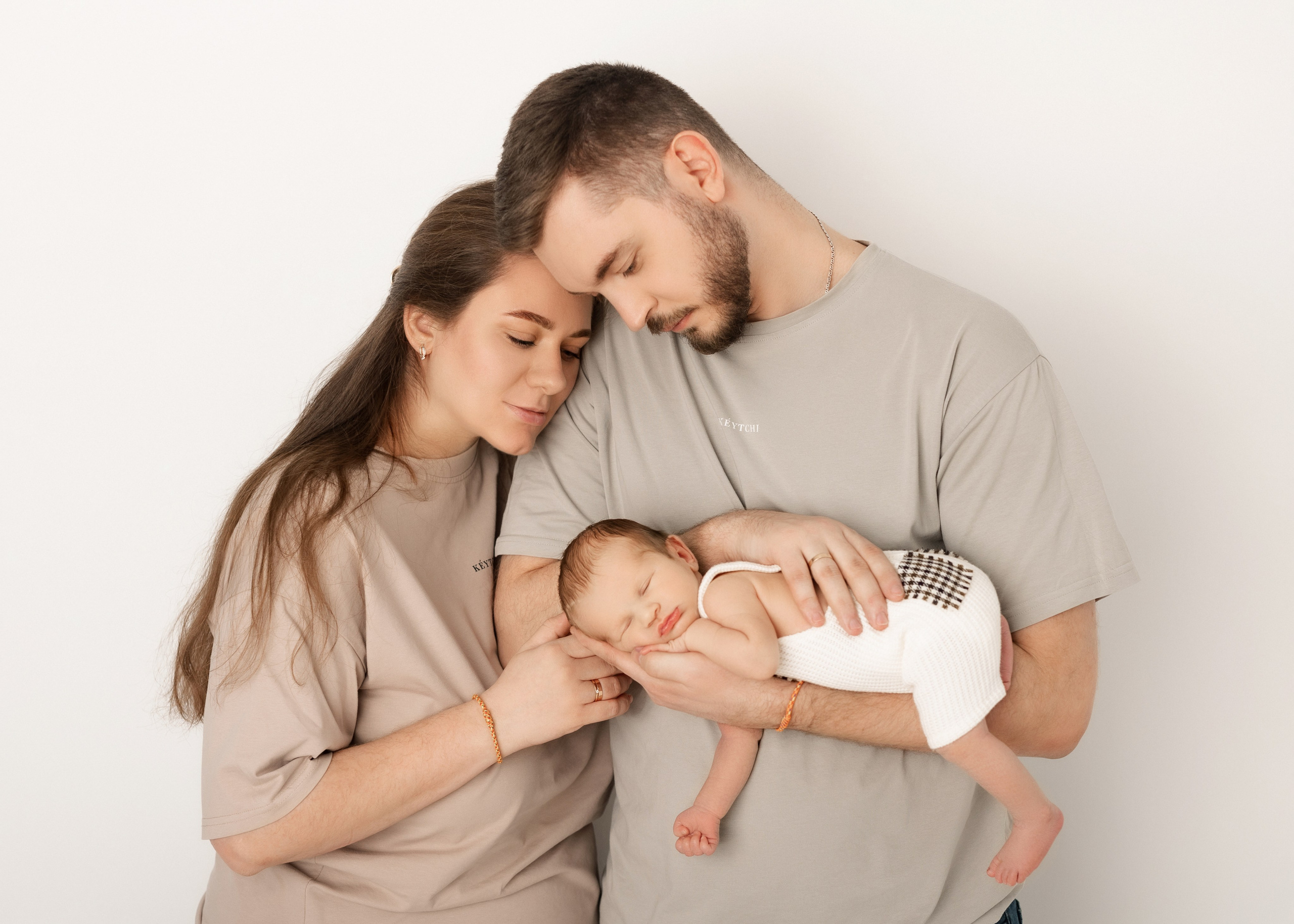 Фотосъёмка новорожденных. Фотограф Беременности и Новорождённых в Кемерово