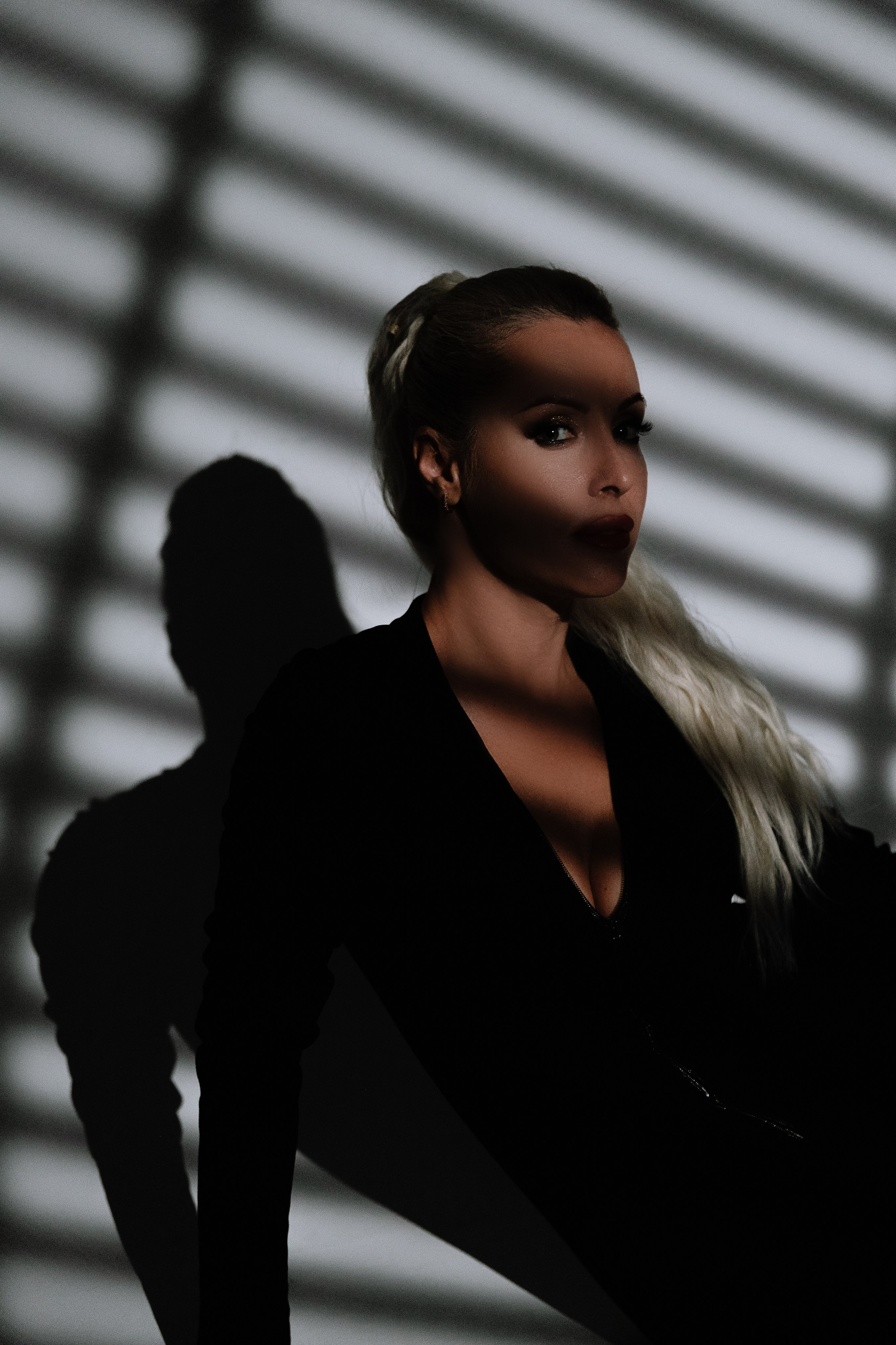 фотосессия с масками гобо, маски Гобо, маски, фотосессия в студии, фотограф в Москве, фотограф в Орехово-Зуево, фотограф в Балашихе, фотограф в Железнодорожном 