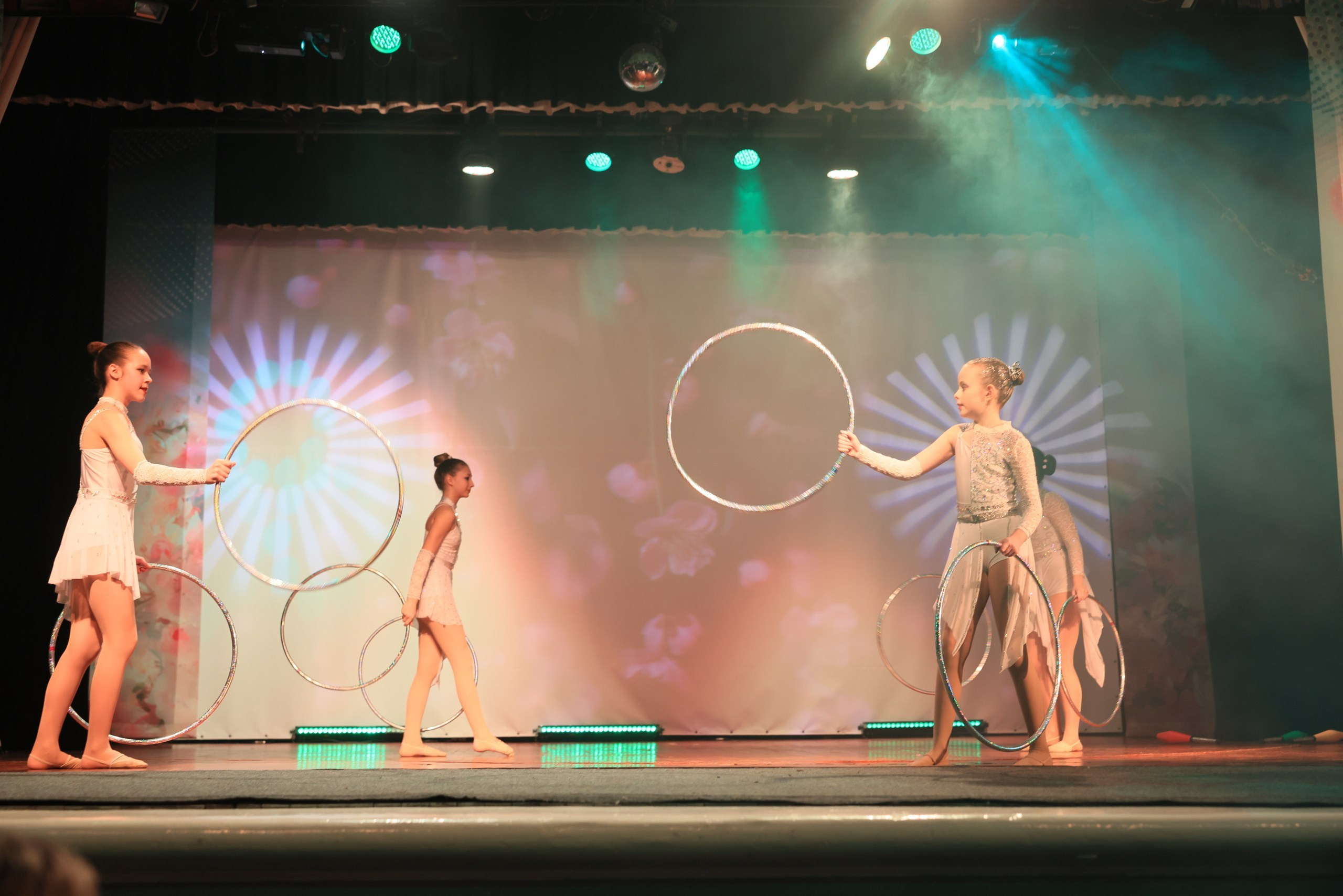 Концерт к 8 Марта в ДК «Металлург» г. Тула. Фотограф в Туле Крупский АнДРей. Фотостудия «КАДР71» в Туле