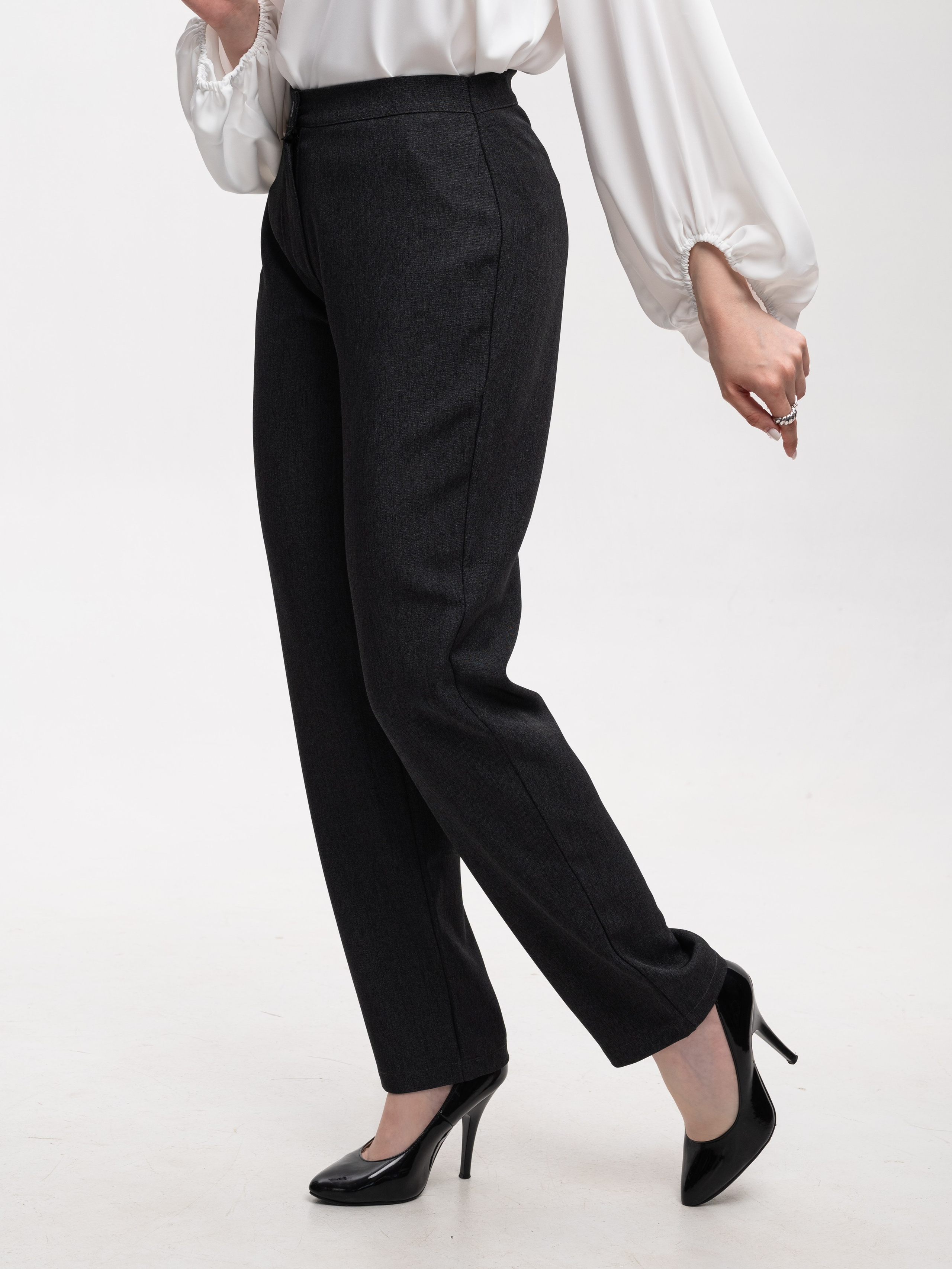 Одежда разноразмерная. Предметный фотограф, фото для маркетплейсов Пятигорск, КМВ