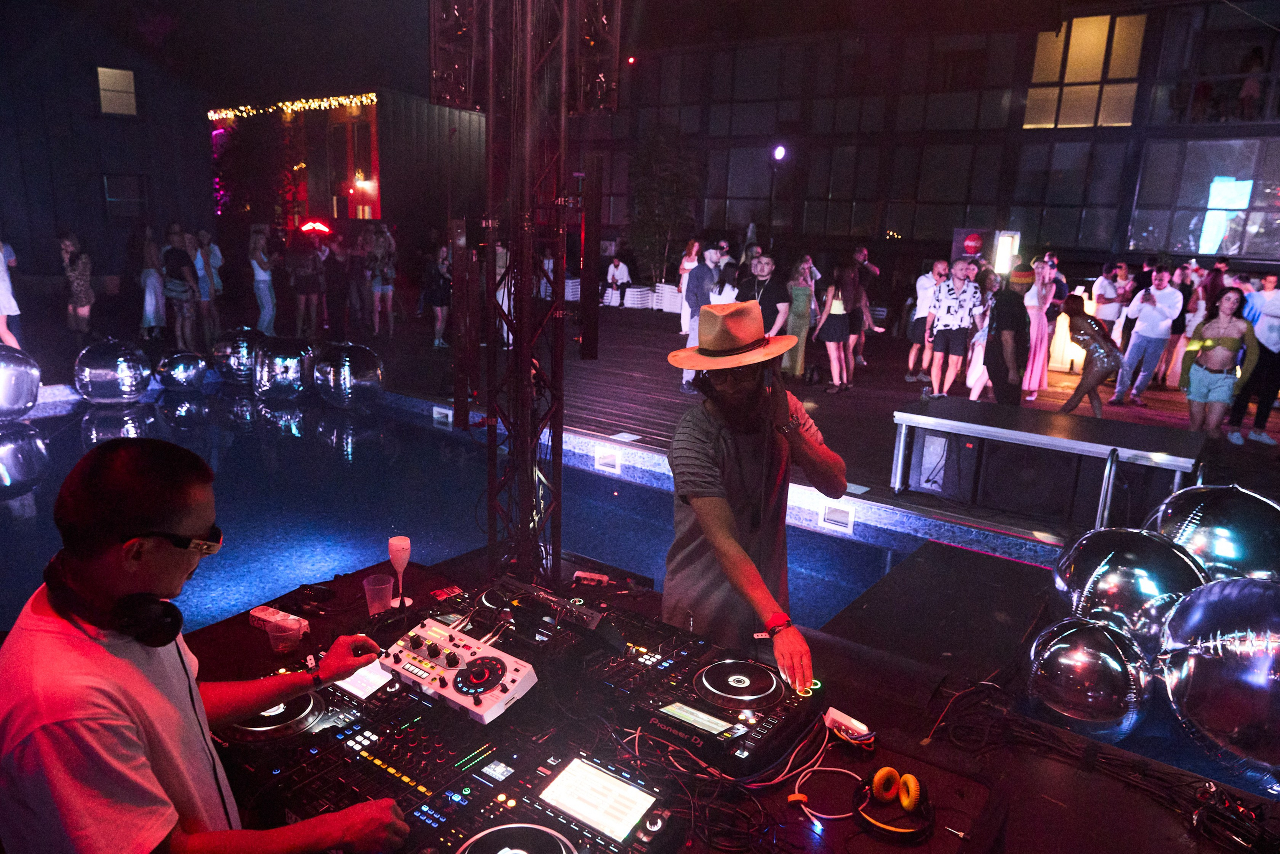 FACE2FACE. Фотограф Максим Маркелов