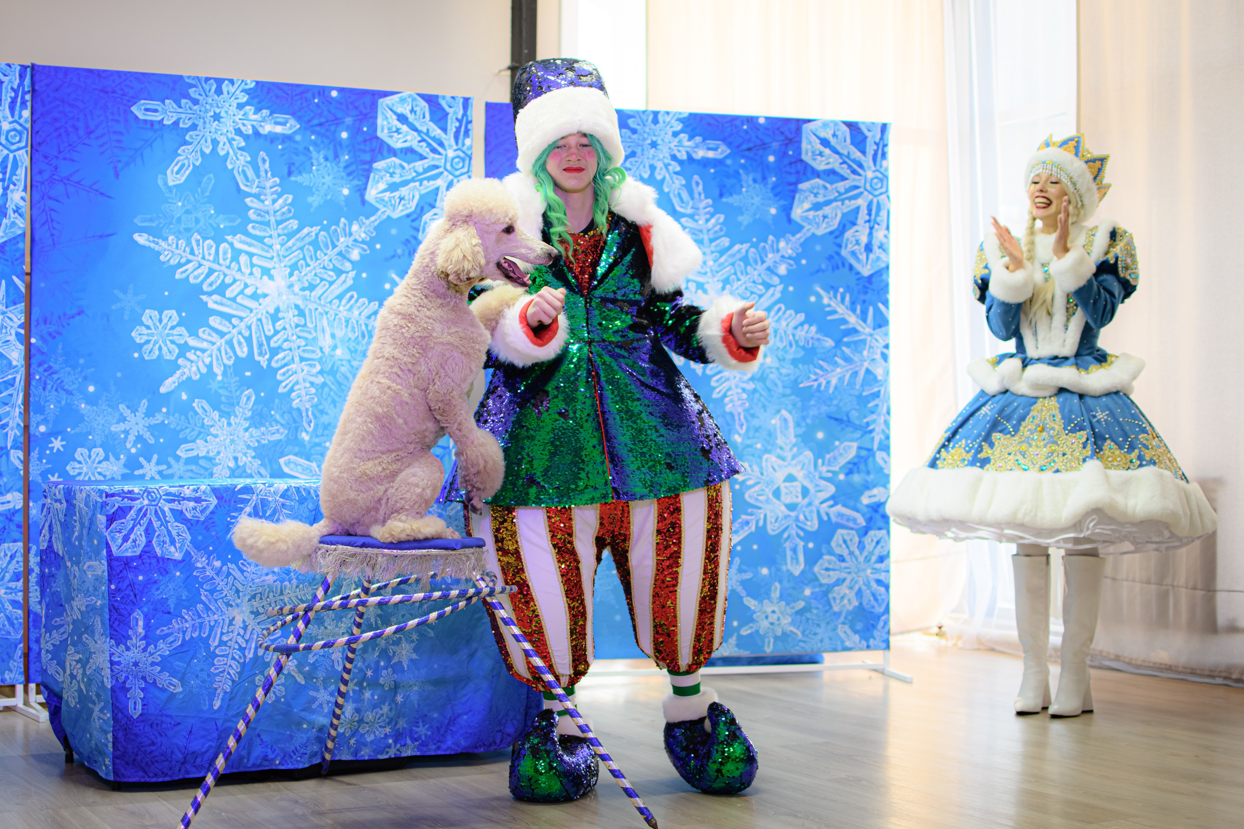 HAPPY NEW YEAR. Photokarish