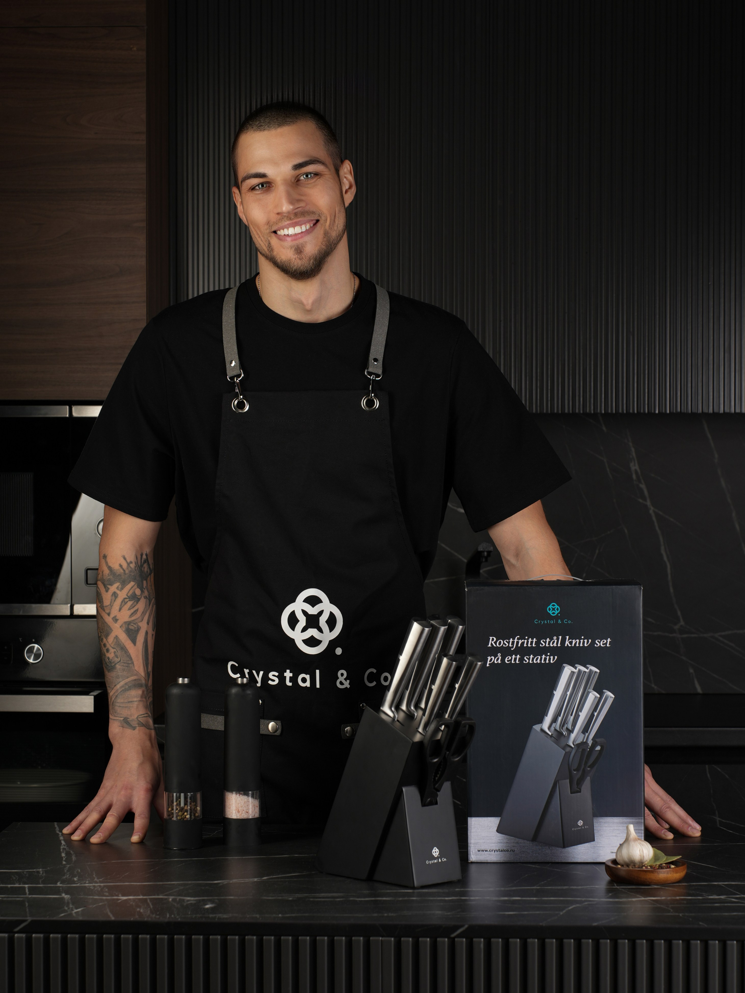 Егор Н. - модель мужчина для маркетплейсов. ТМ Продакшн — Съемка для маркетплейсов в Москве