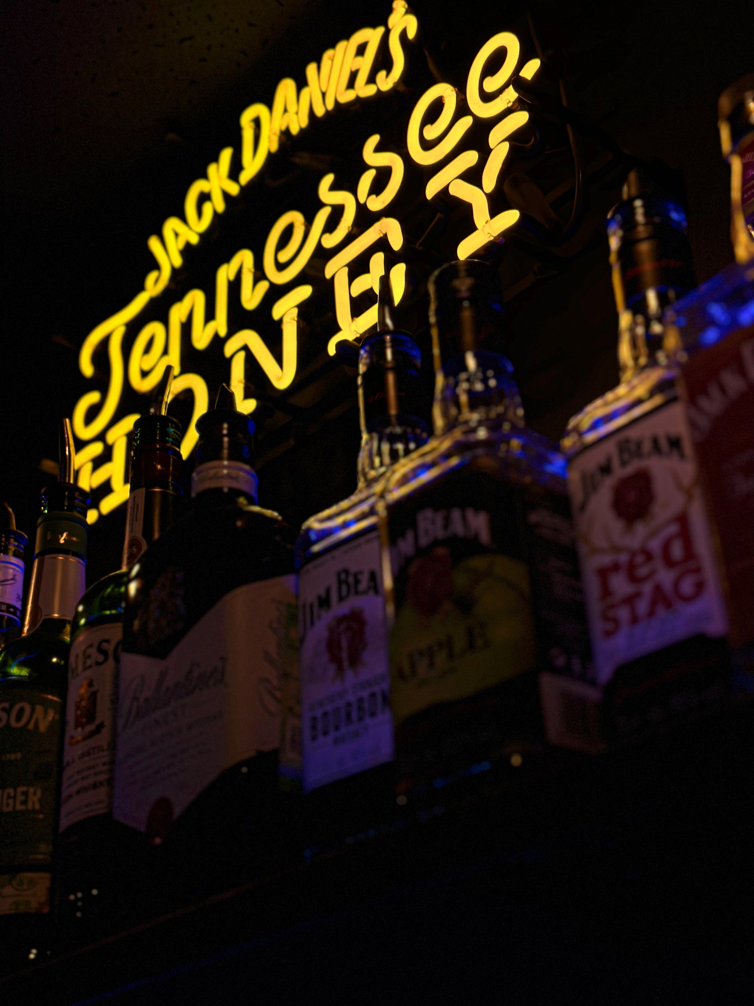 HOLLYWOOD / 6 YEARS. Photokarish