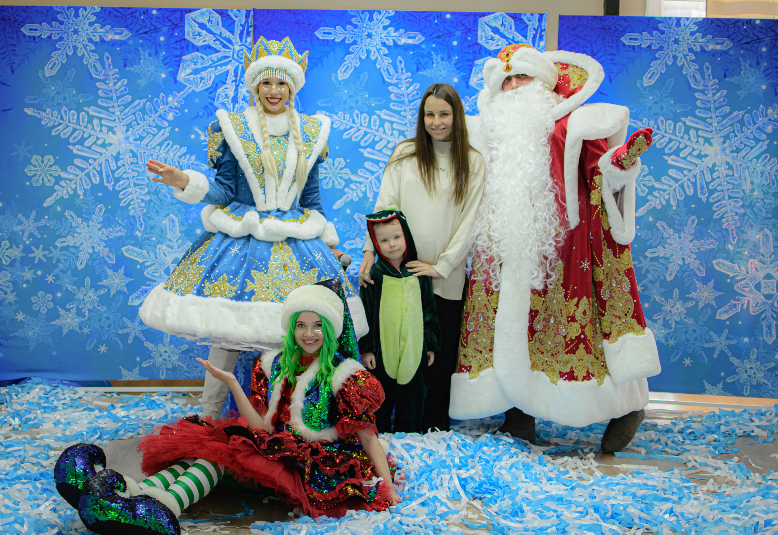 HAPPY NEW YEAR. Photokarish