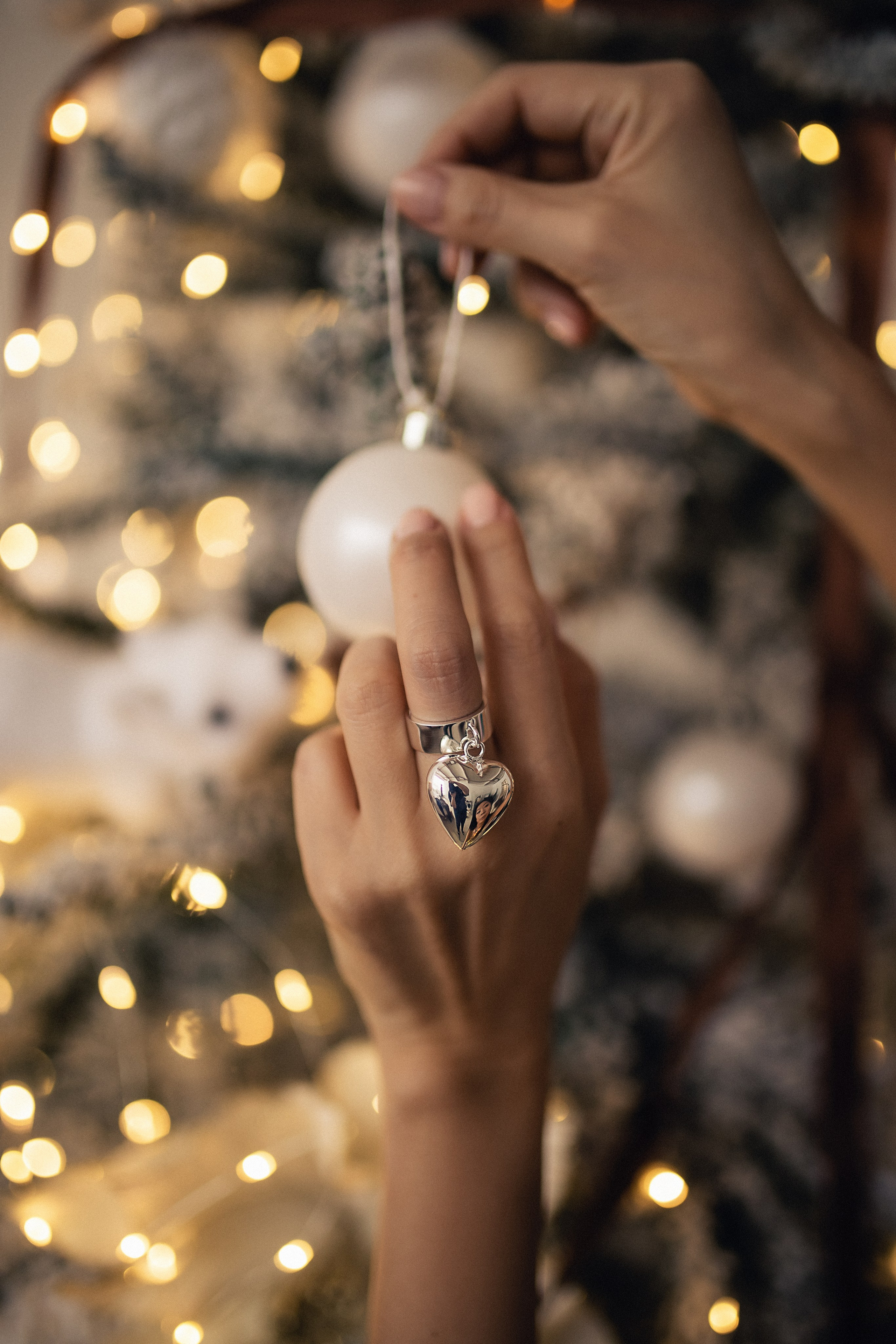 Контент для юренда украшений Toys by Tsoy. Фотограф в Москве Наталья Спиридонова