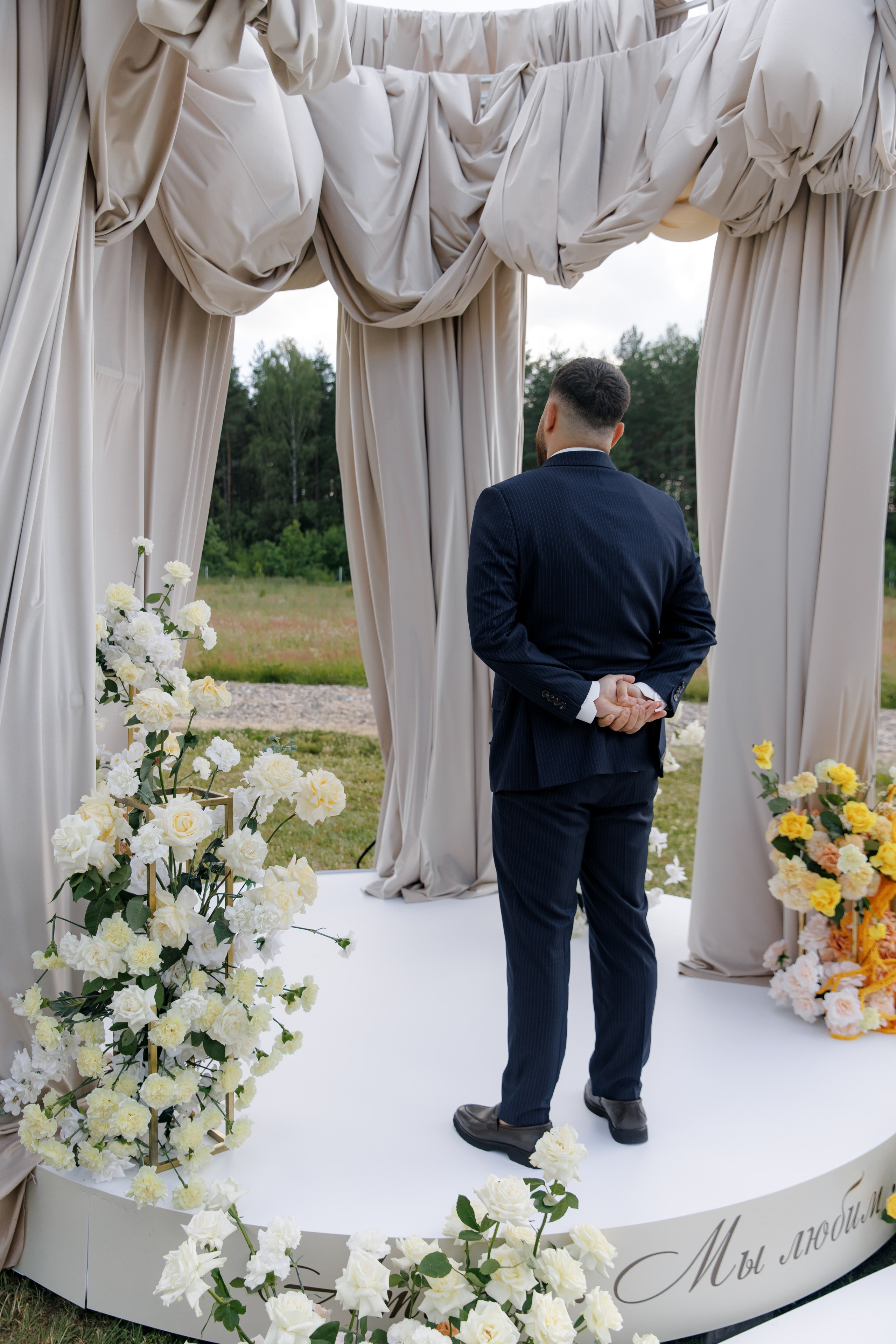 Свадьба в Ярославле — серия парк отель Мазай, фуршет, выездная регистрация, свадьба под открытым небом | Портфолио. Свадебный фотограф в Москве, Ярославле Виталий Квант