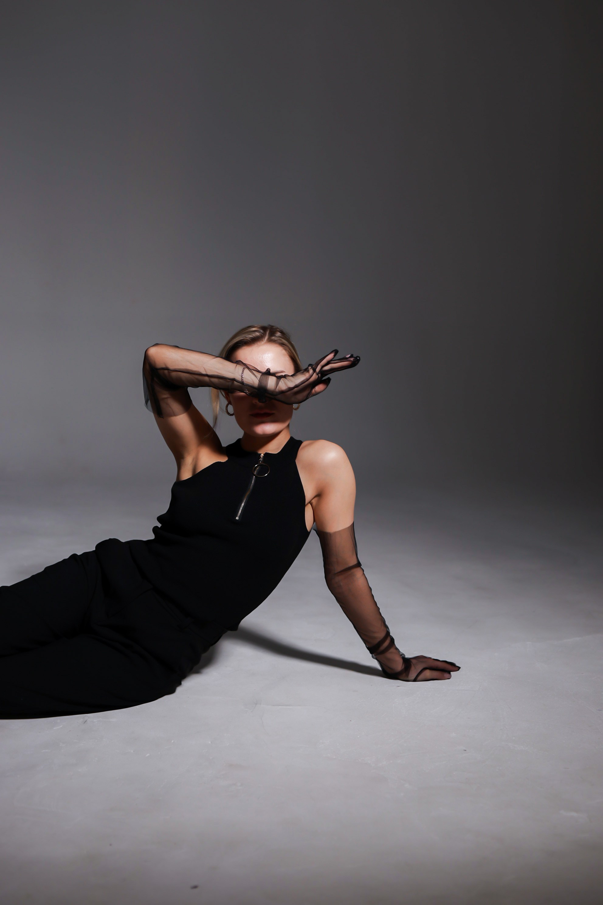 Фотосессия в студии Валерия. Женский фотограф в Орске Новотроицке Динара Долганова