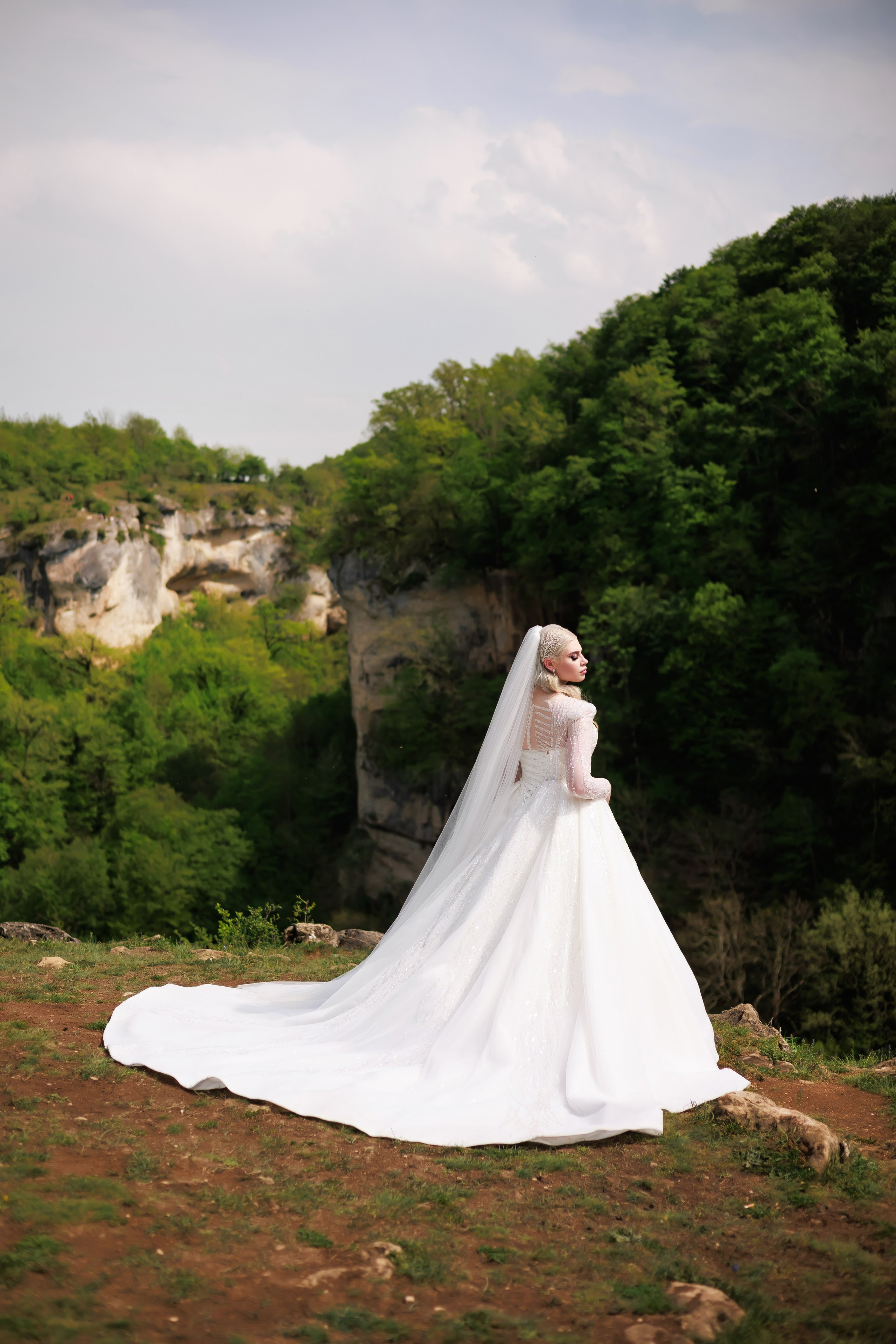 Свадебный и семейный фотограф в г. Майкопе (выезд по республике и краю)