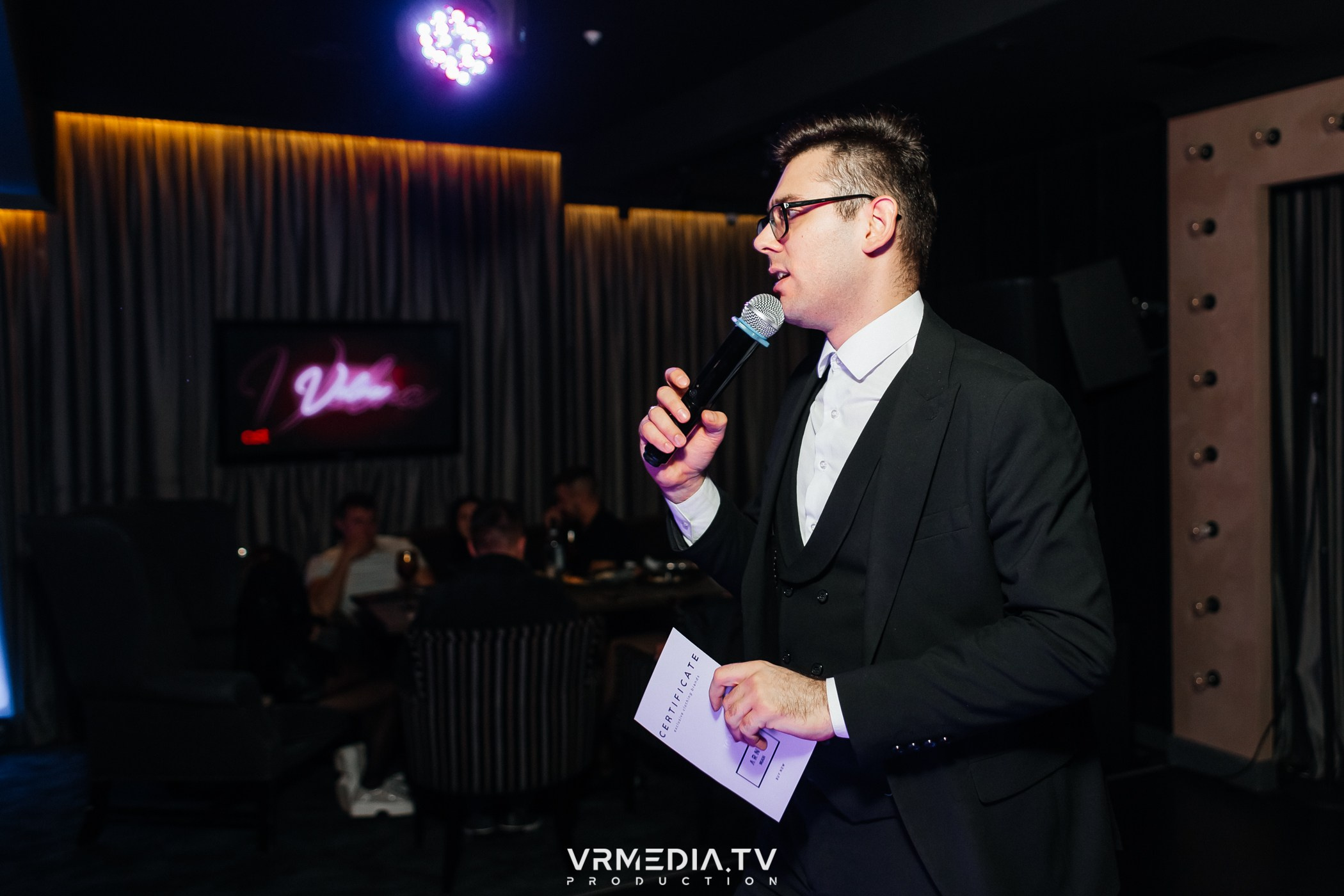 POP-STAR PARTY в караоке-баре «Volna»