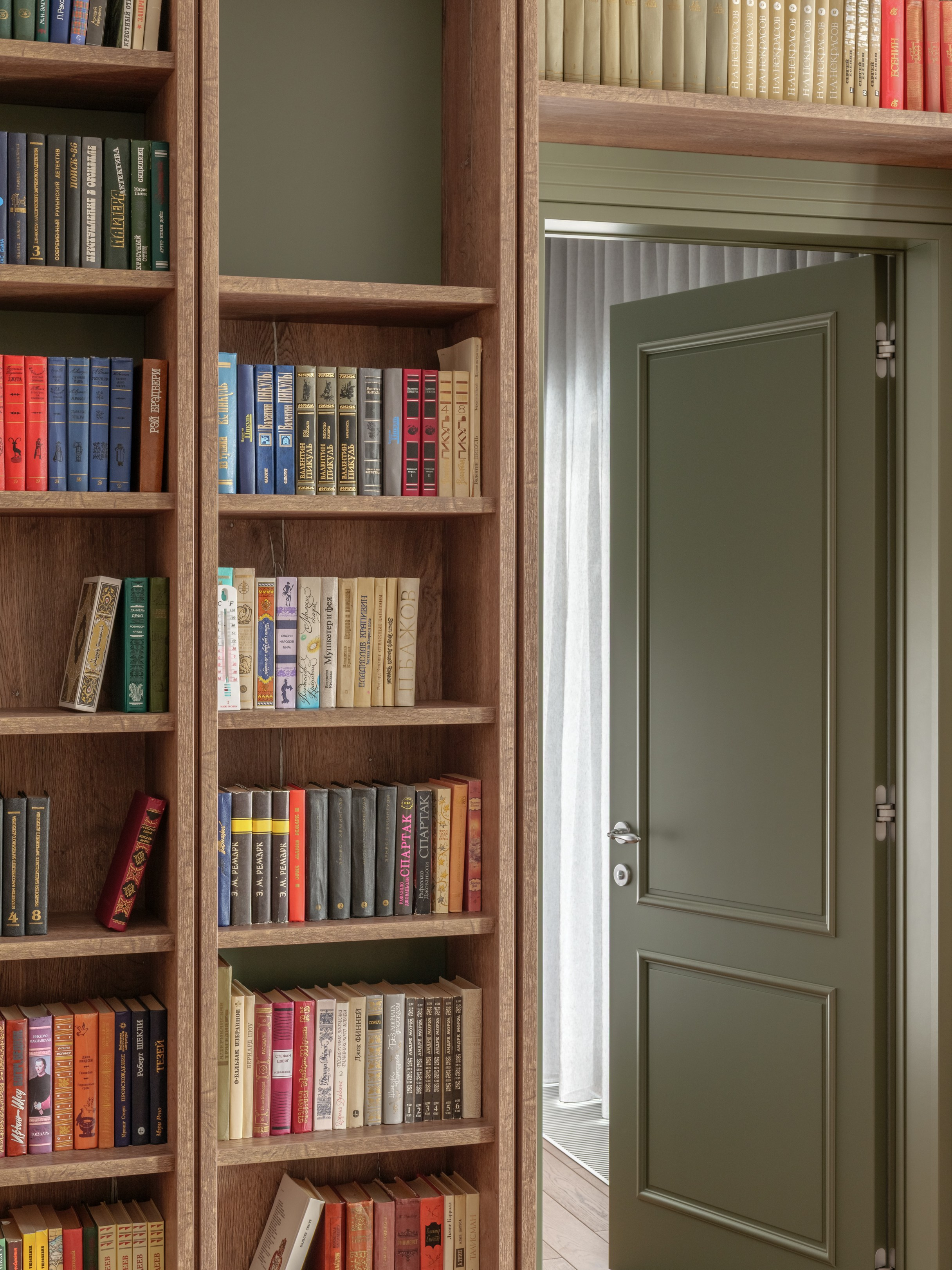 Загородный дом. Дизайнер Дмитрий Кисляков. Мебель на заказ