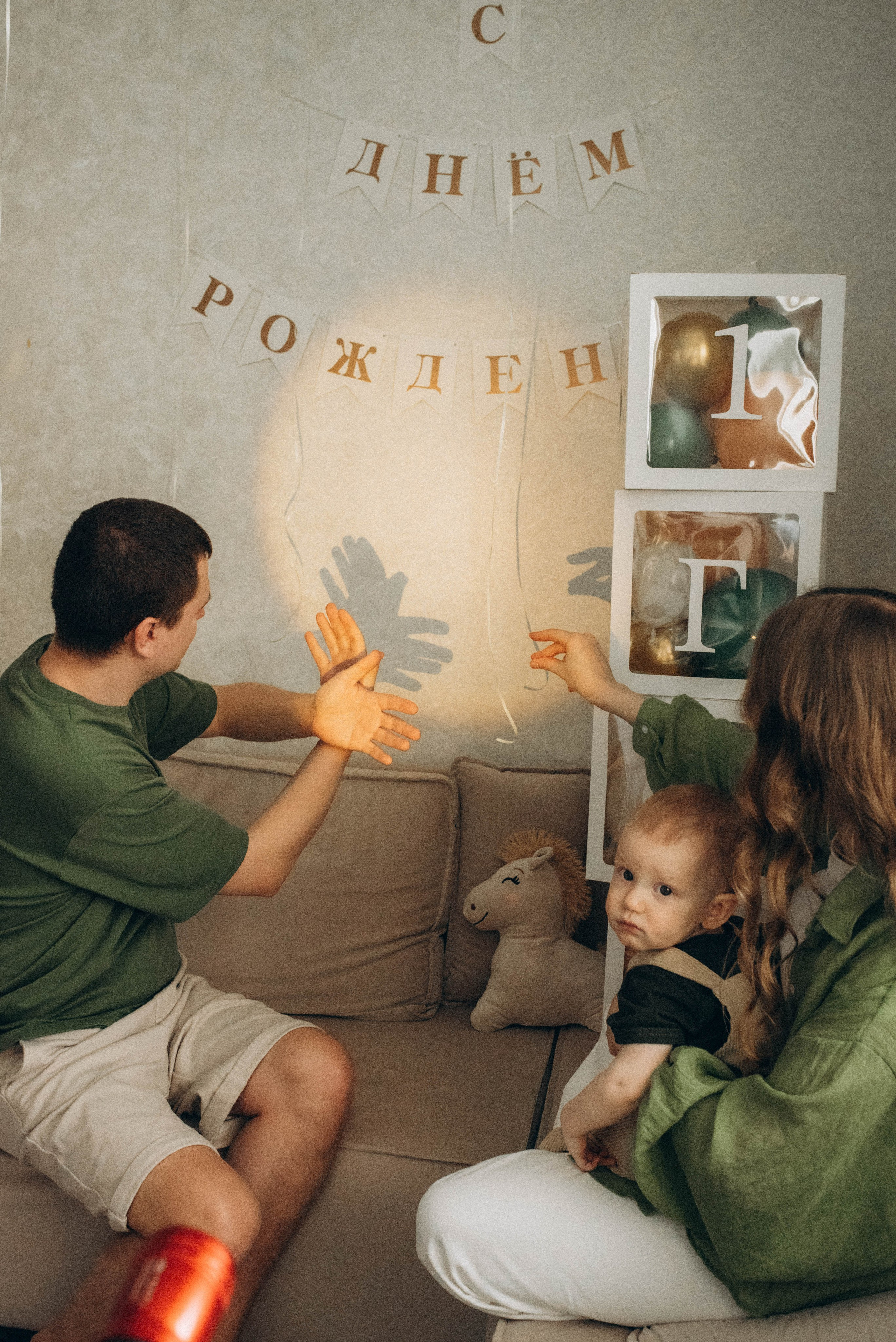 Семейная фотосессия ко дню рождения малыша. Семейный фотограф в Железнодорожном Масаева Елена