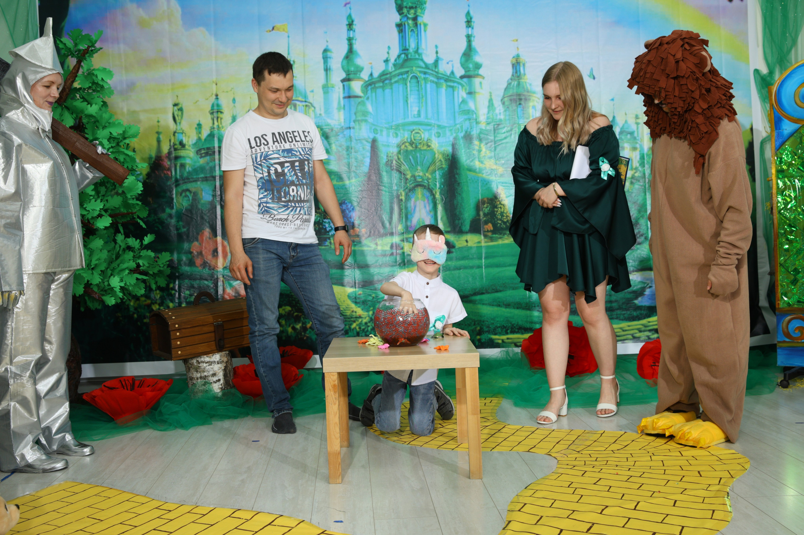 Сами с Усами, утренник в детсаду