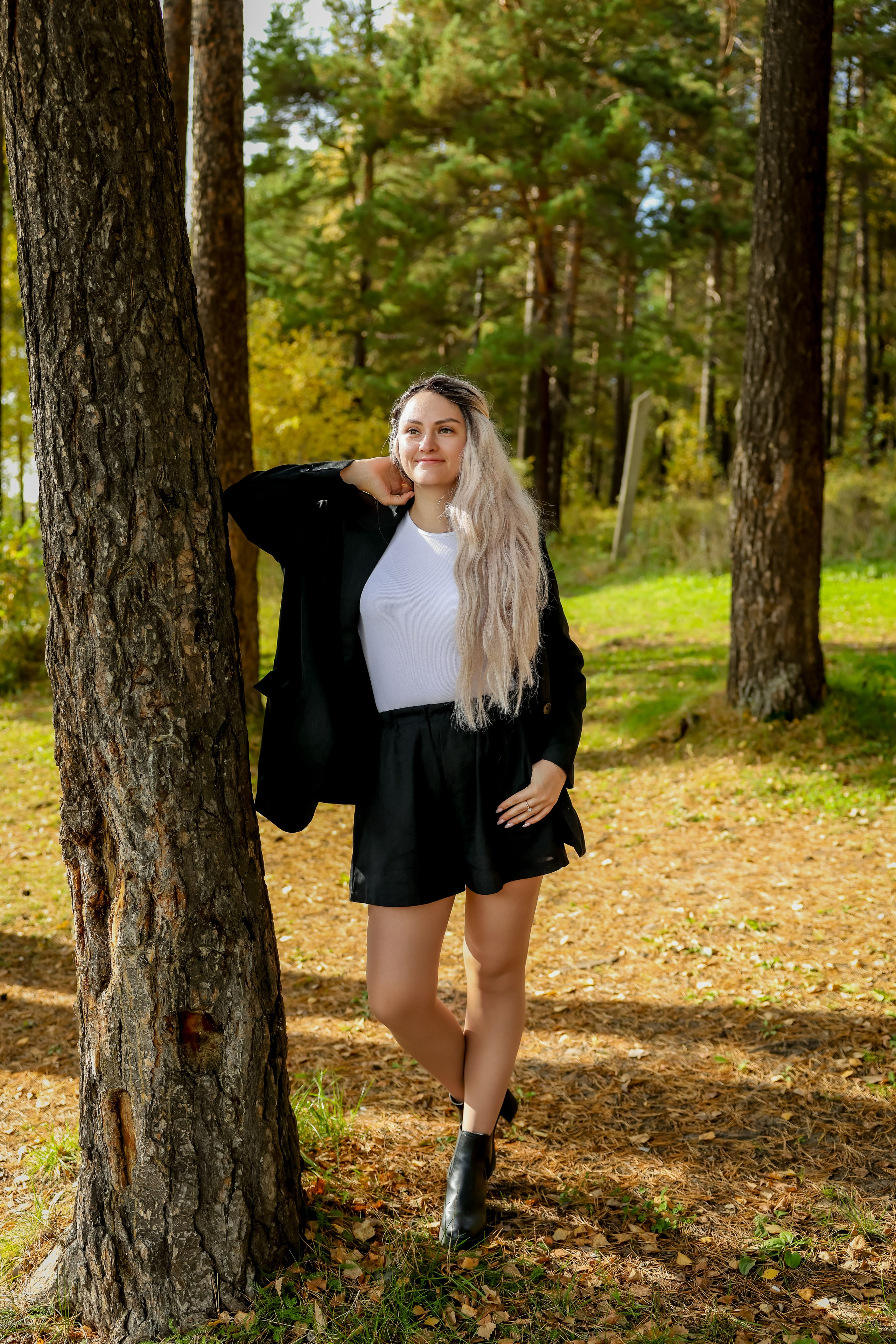 Семейная осенняя прогулочная фотосессия 2025