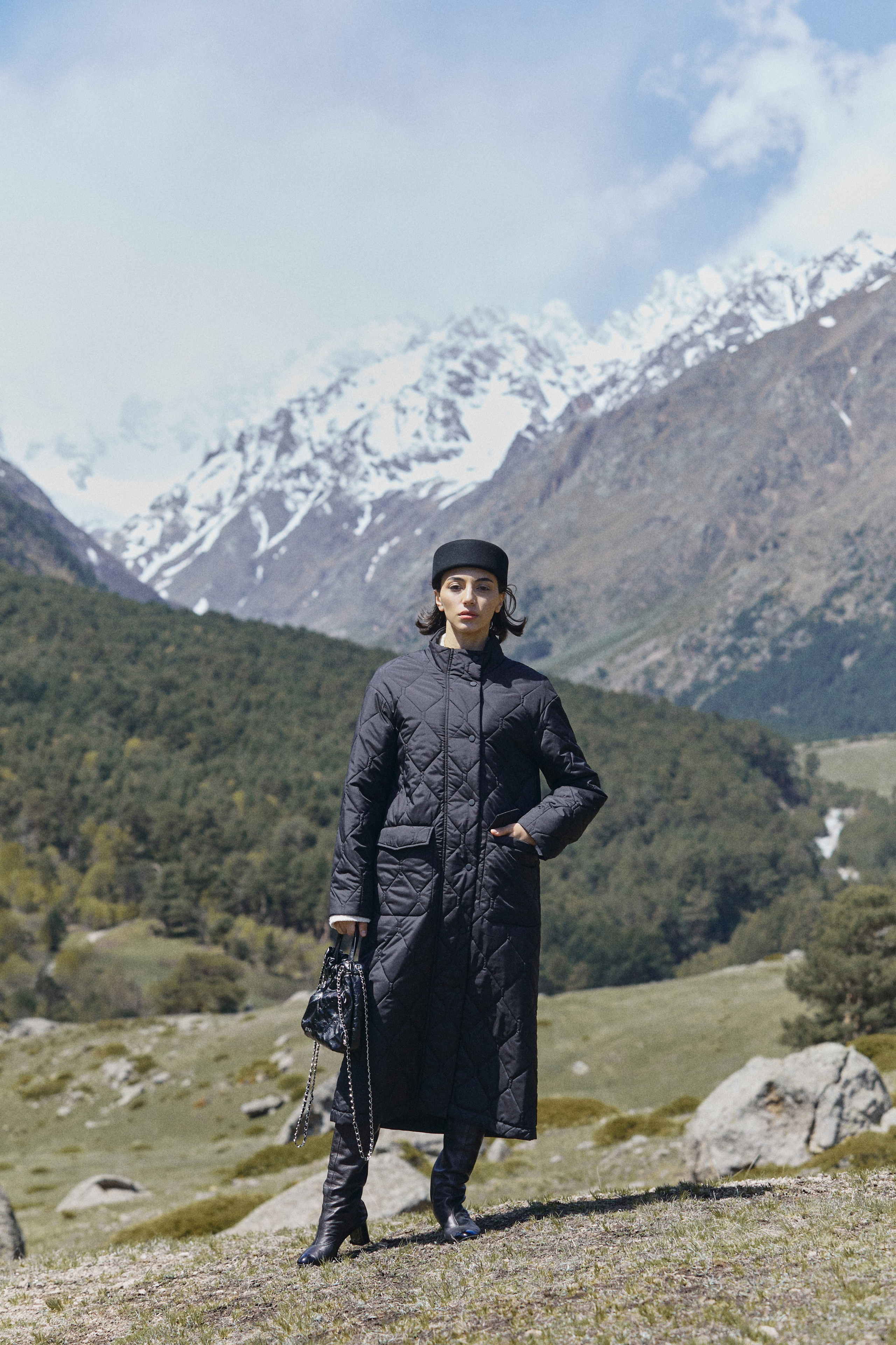 Съемка для бренда в горах. Фотограф Продюсер в горах КБР / Москва  Нальчик Горы