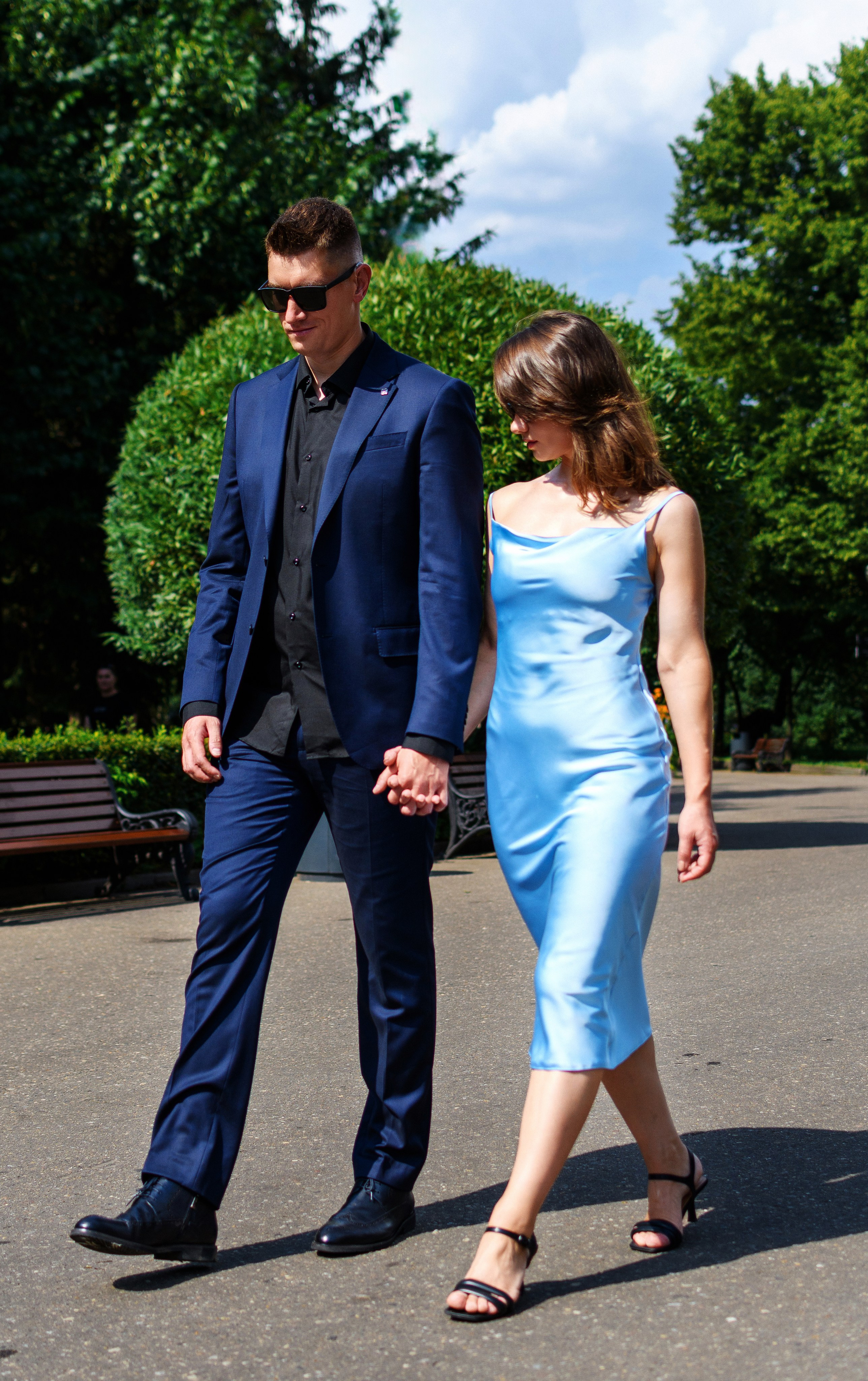 Фото идеи для фотосессии девушки и парня на улице в Москве