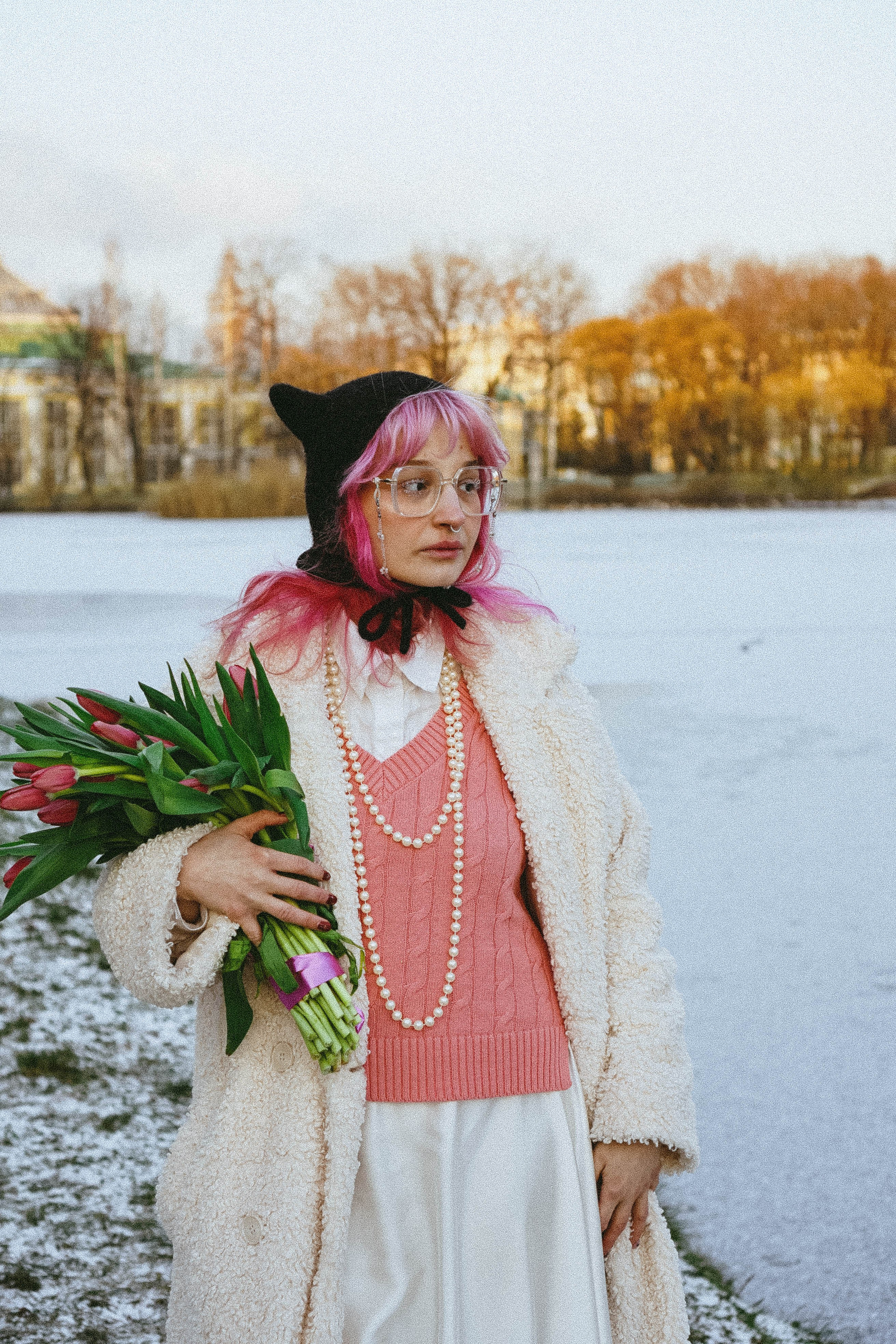 Прогулочная фотосессия с тюльпанами. Профессиональный фотограф, Санкт-Петербург — Виктория Богомолова