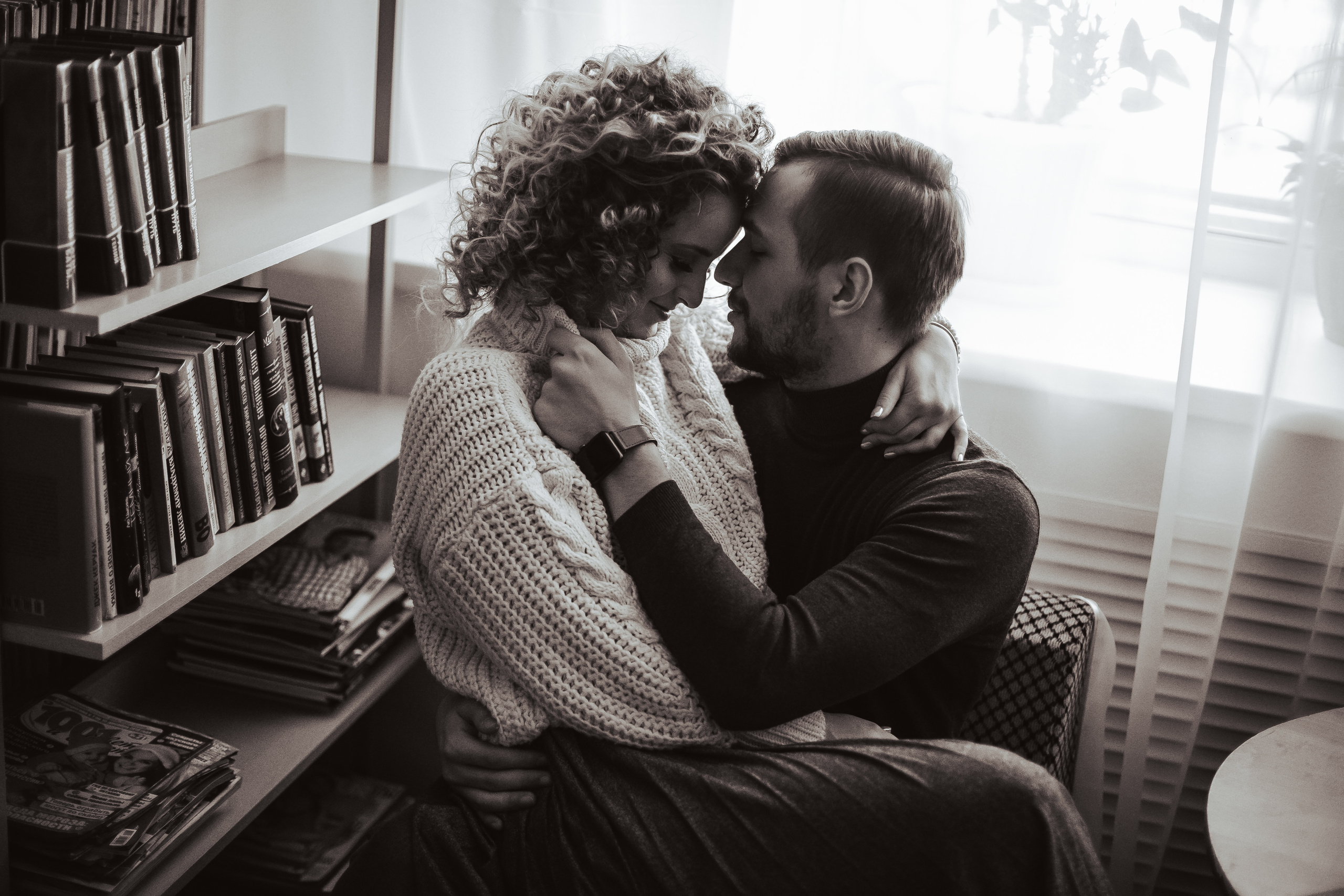 Love story in library. Портретный, семейный, свадебный фотограф в Магадане — Екатерина Литвин