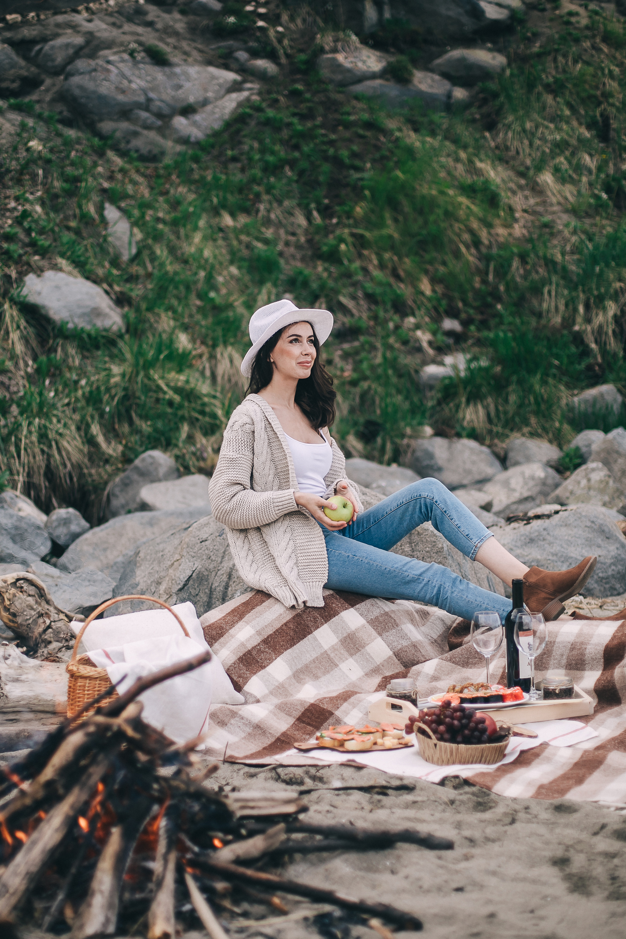 Романтичная семейная Фотосессия для двоих на берегу Охотского моря. Портретный, семейный, свадебный фотограф в Магадане — Екатерина Литвин