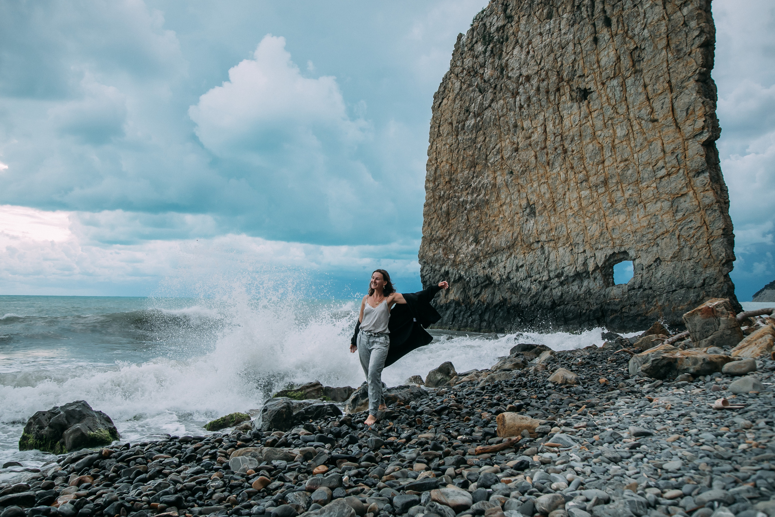 Скала «Парус» и Евгения. Портретный, семейный, свадебный фотограф в Магадане — Екатерина Литвин