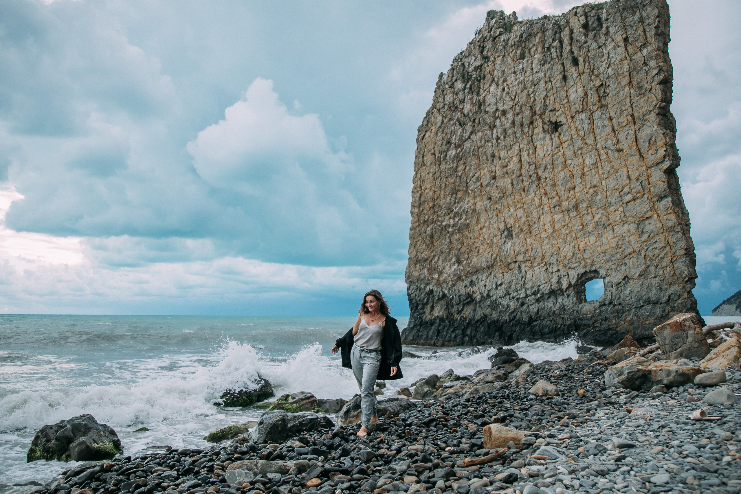 Скала «Парус» и Евгения. Портретный, семейный, свадебный фотограф в Магадане — Екатерина Литвин
