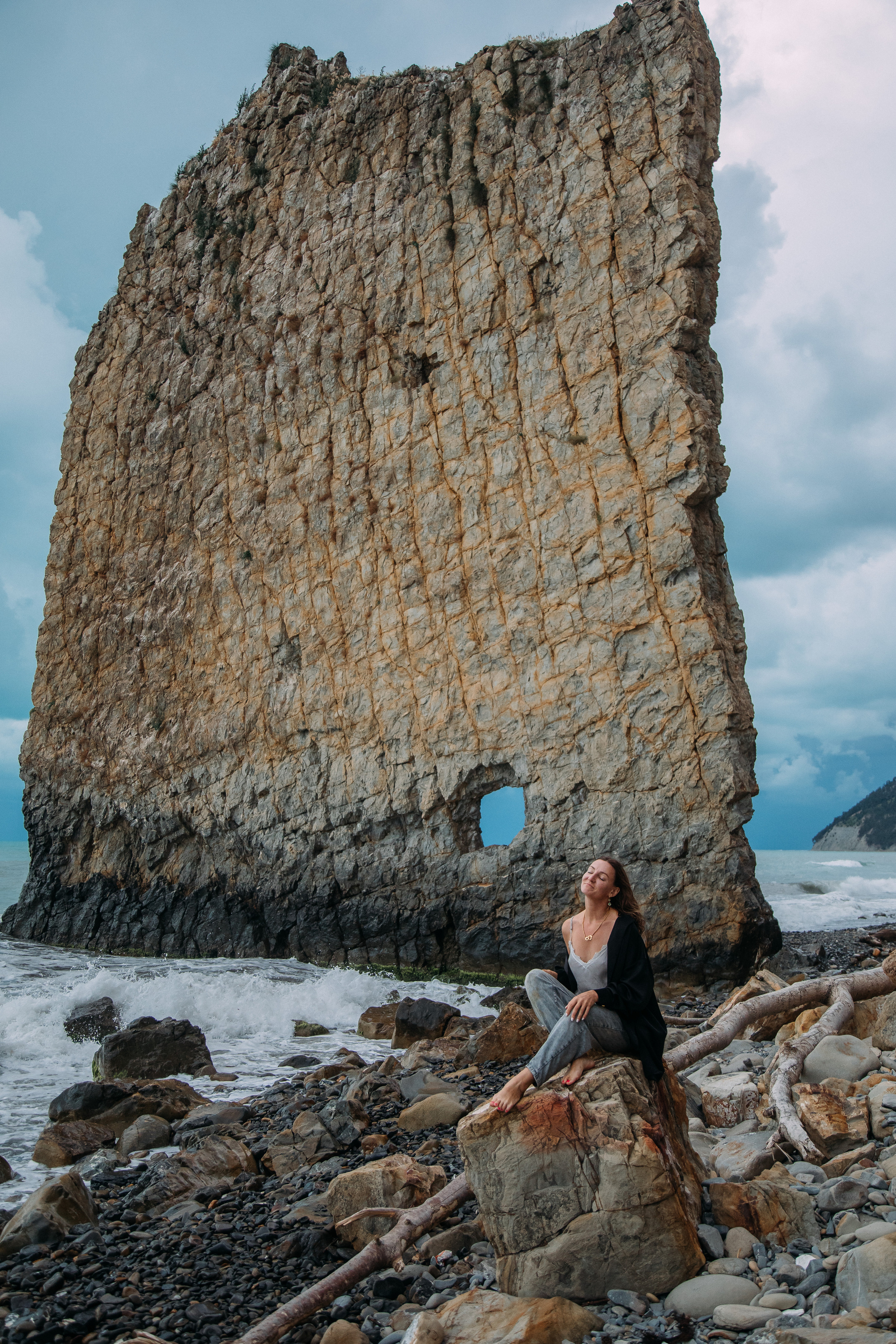 Скала «Парус» и Евгения. Портретный, семейный, свадебный фотограф в Магадане — Екатерина Литвин