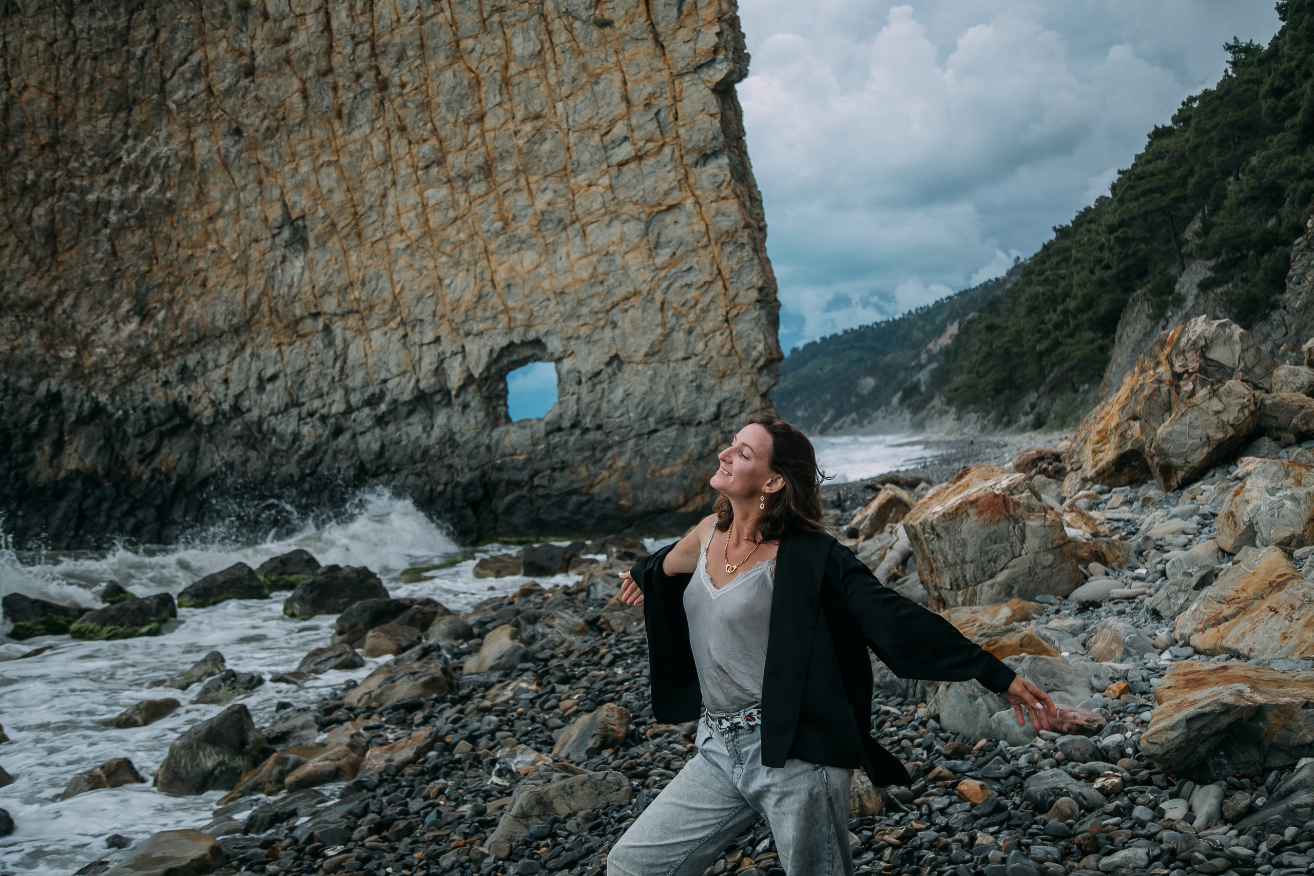 Скала «Парус» и Евгения. Портретный, семейный, свадебный фотограф в Магадане — Екатерина Литвин