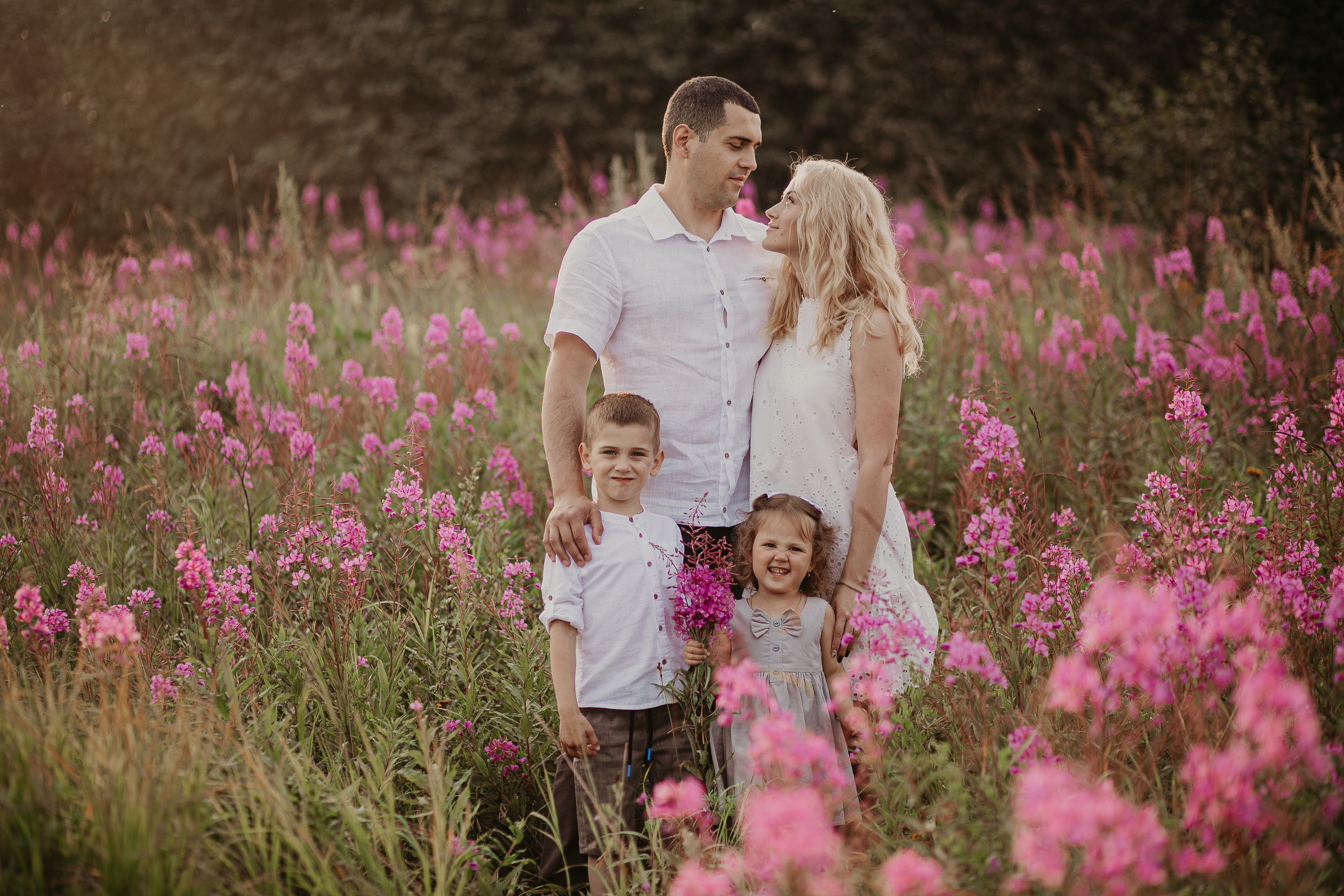 Семейная фотосессия на природе. Портретный, семейный, свадебный фотограф в Магадане — Екатерина Литвин
