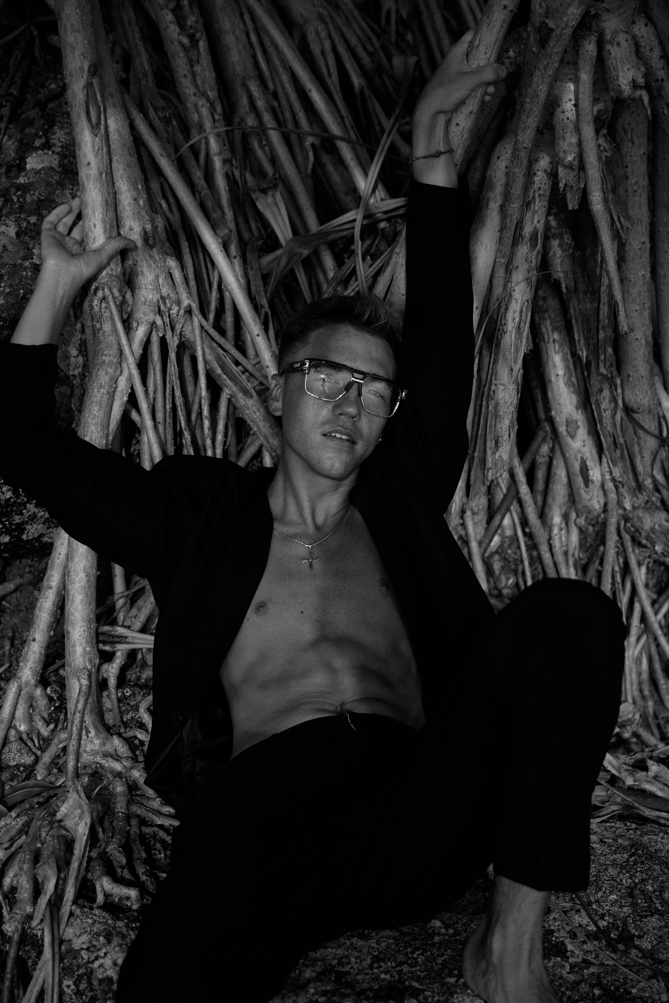 SECRET BEACH. Дмитрий Мазуркевич: Профессиональный Репортажный Фотограф