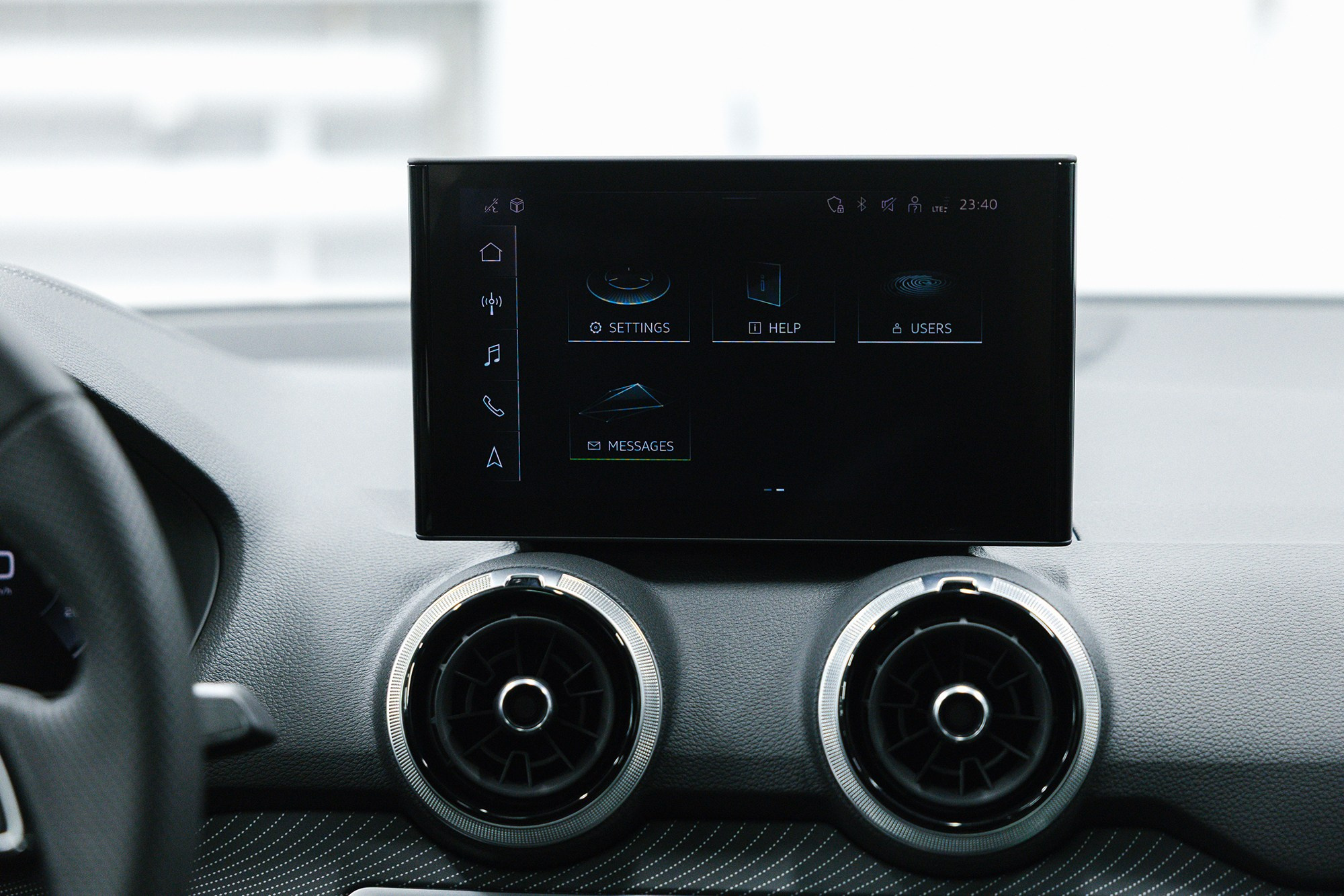 AUDI Q2  35 TFSI 1.5 S tronic (160 л. с.). Автосалон «Х-Авто»