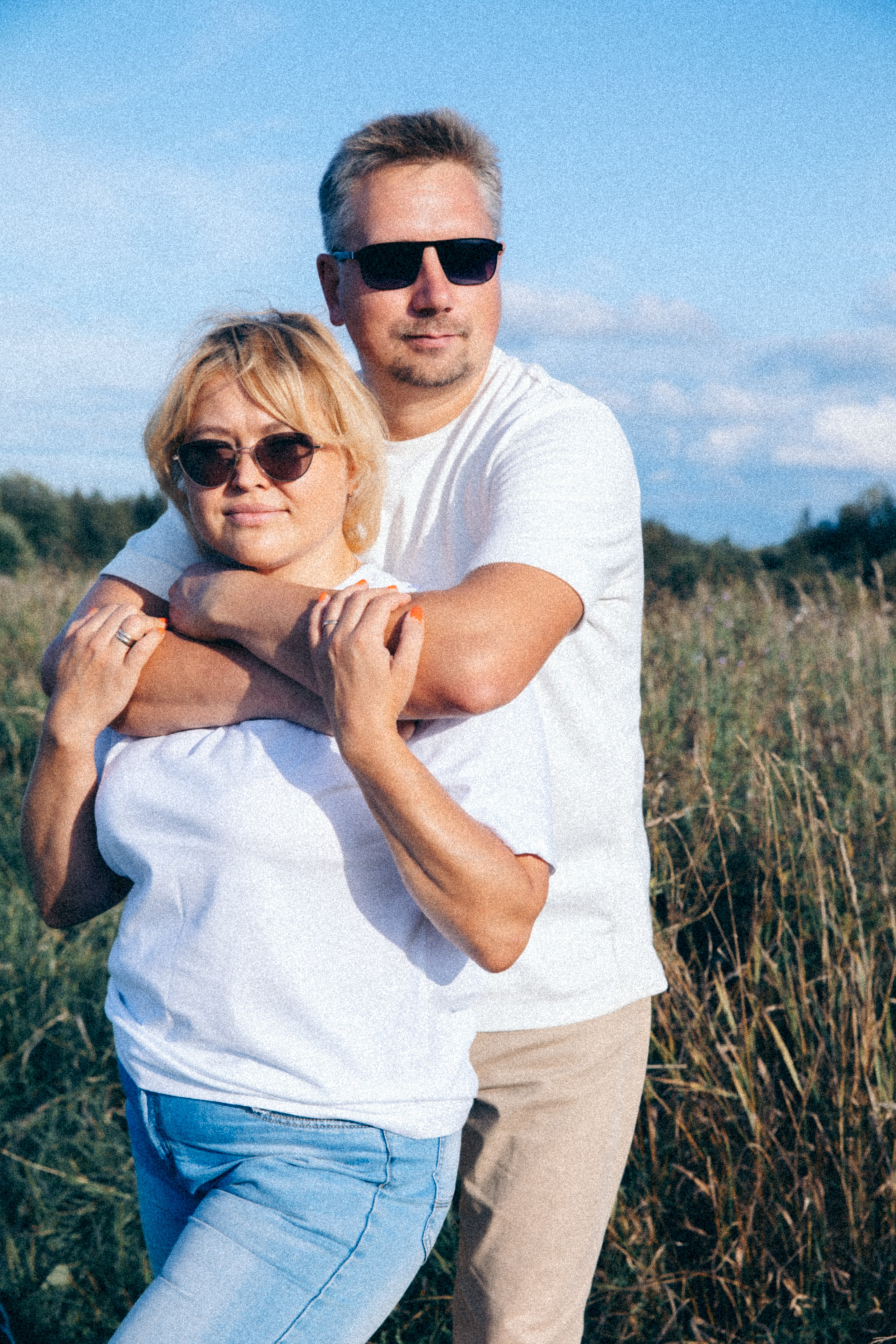 Наташа, Вадим, Арина, Тая и Пета. Август 2024. Фотограф в Санкт-Петербурге Алена Сертакова